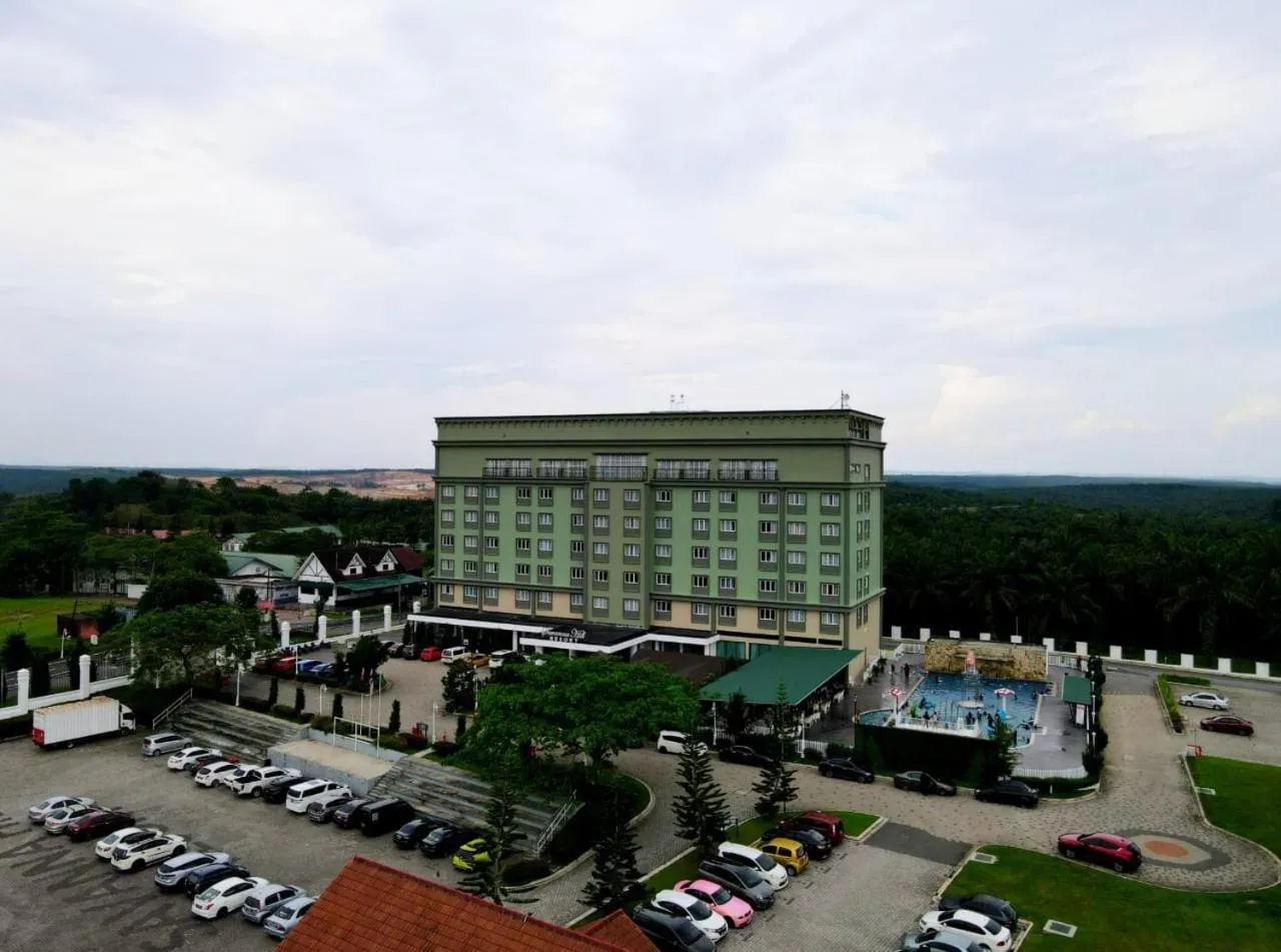 Savanna Hill Resort