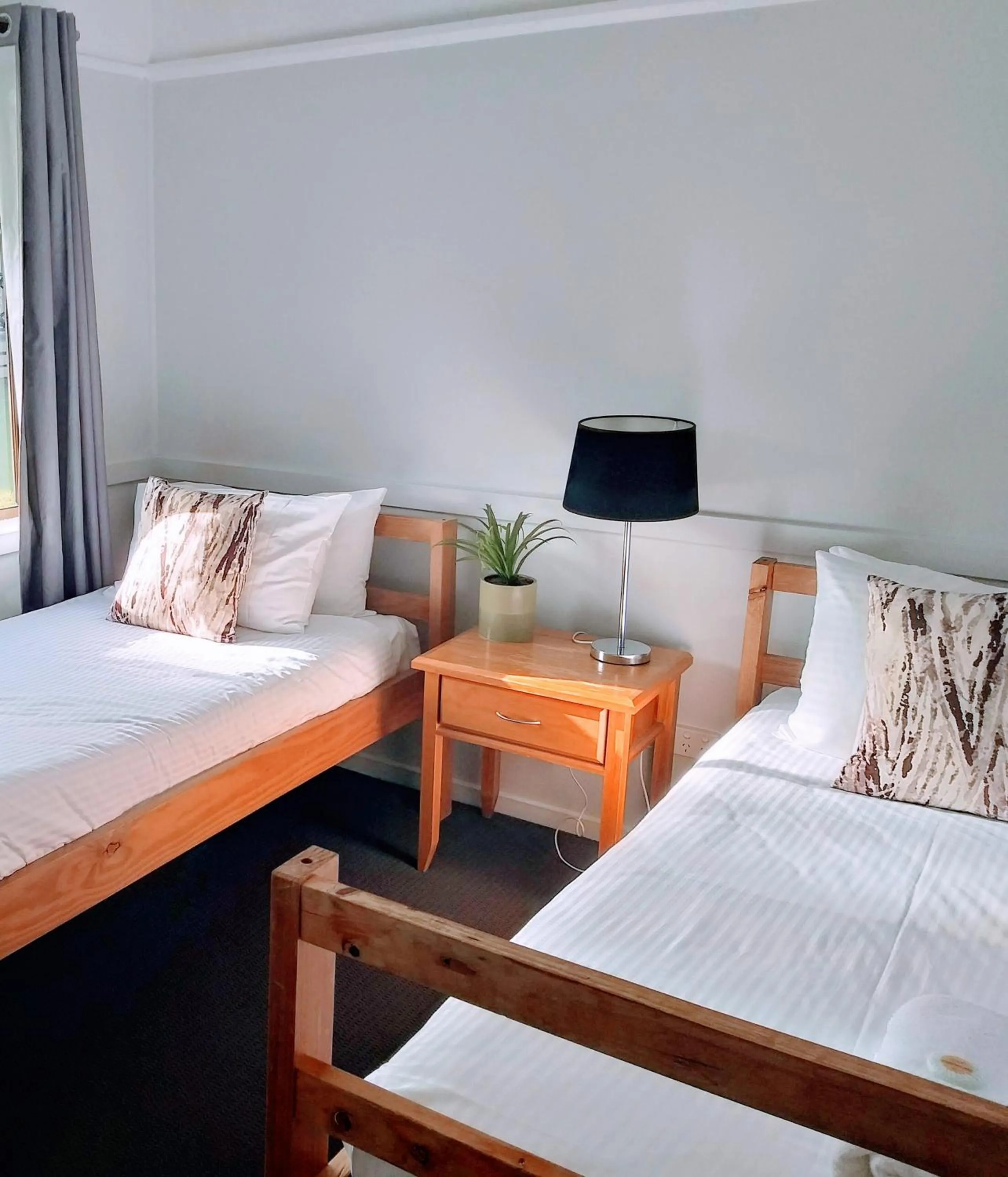 Bedroom, Bed in Lake Hume Resort