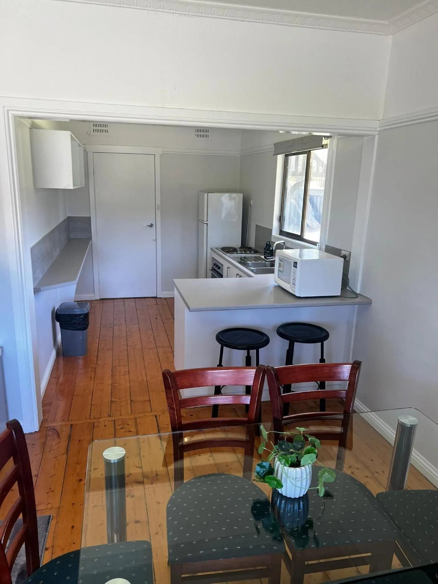 kitchen in Lake Hume Resort