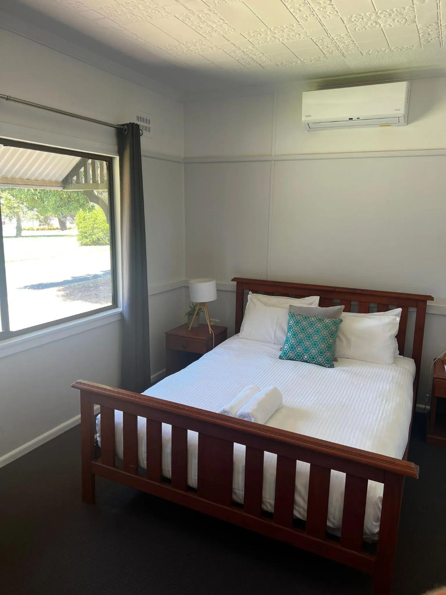 Bedroom, Bed in Lake Hume Resort