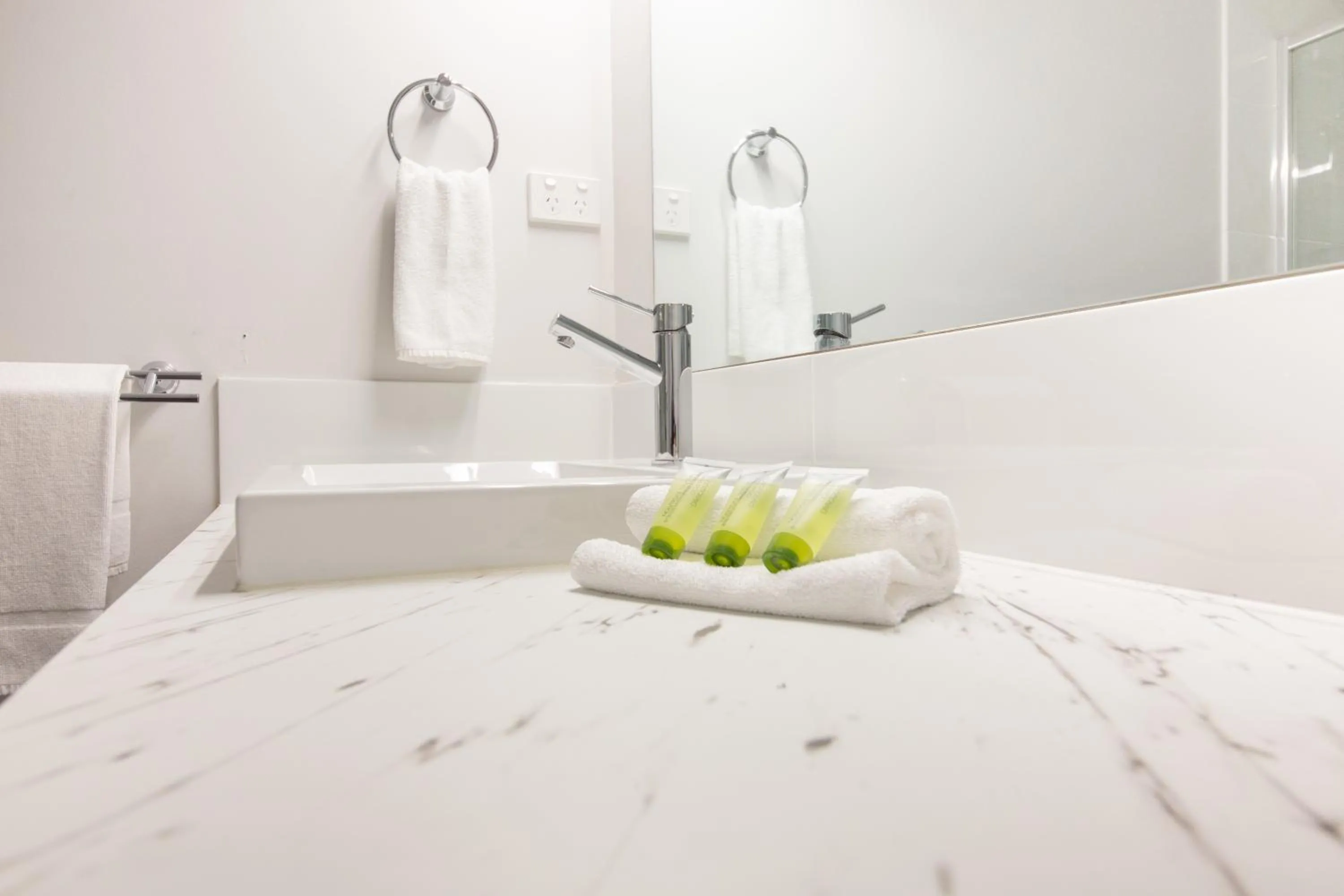 Bed in Lake Hume Resort