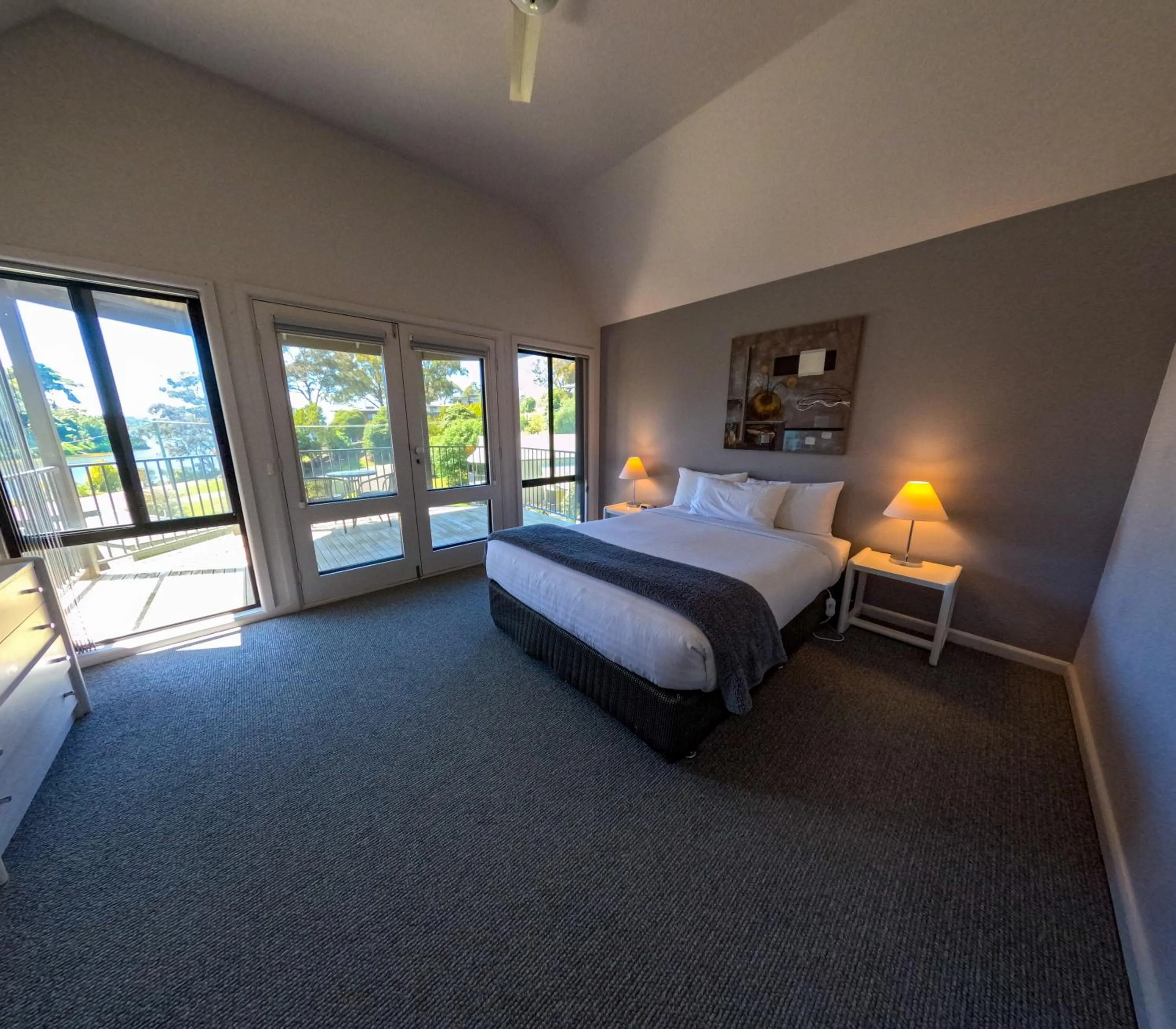 Bed in Edgewater Terraces at Metung