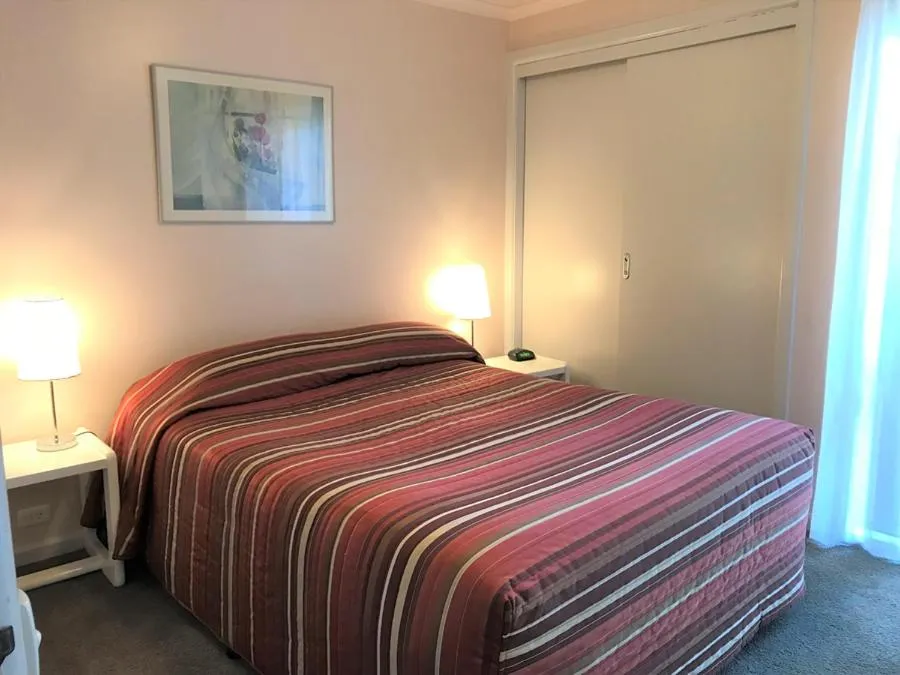 Bed in Edgewater Terraces at Metung