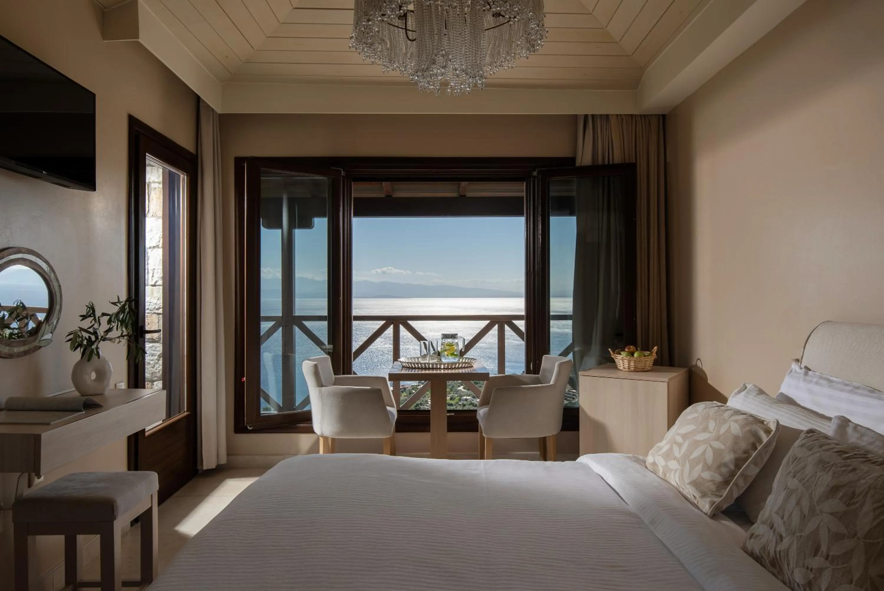 Bed in Karavia Lux Inn