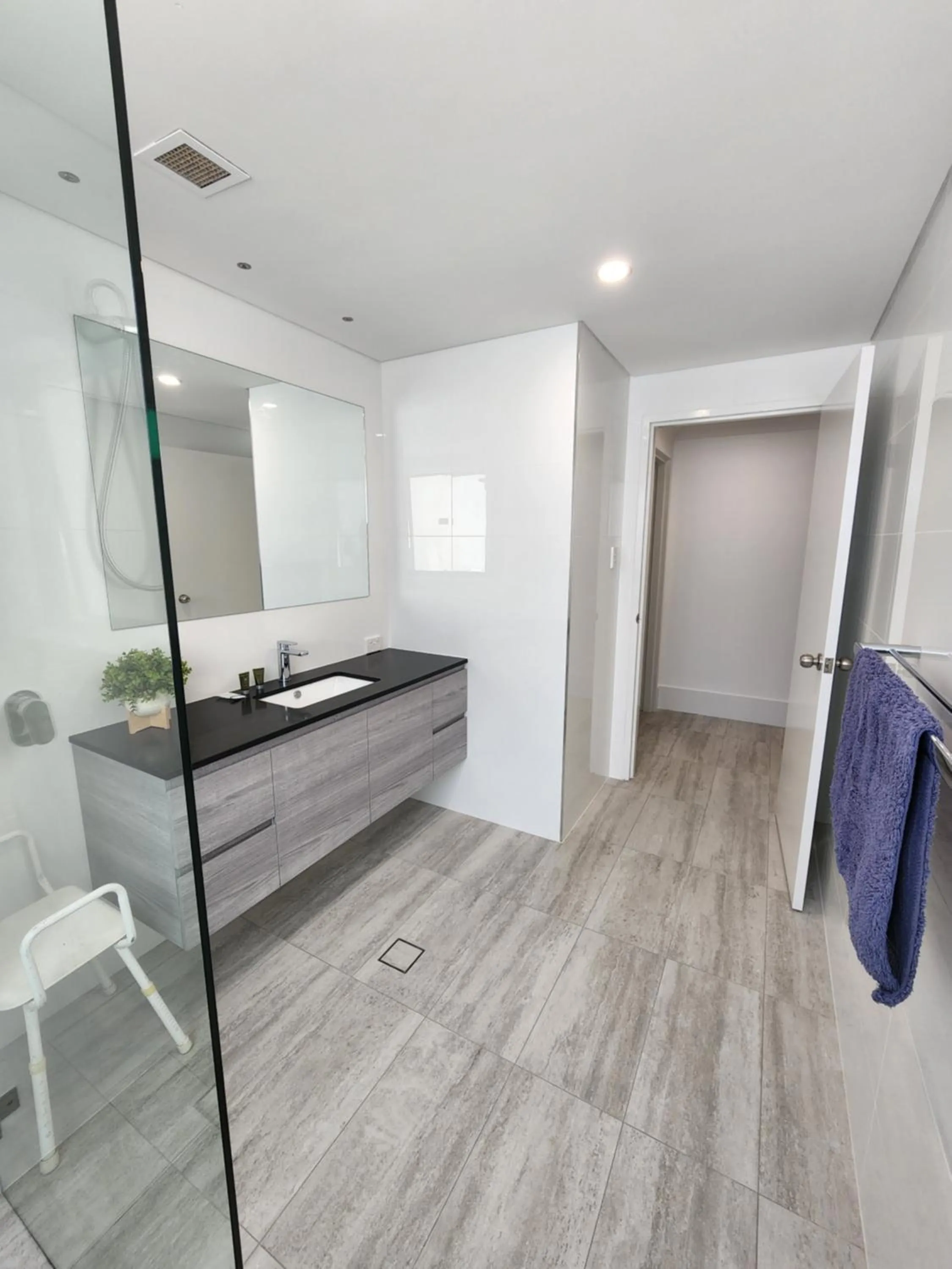 PERTH CBD APARTMENTS