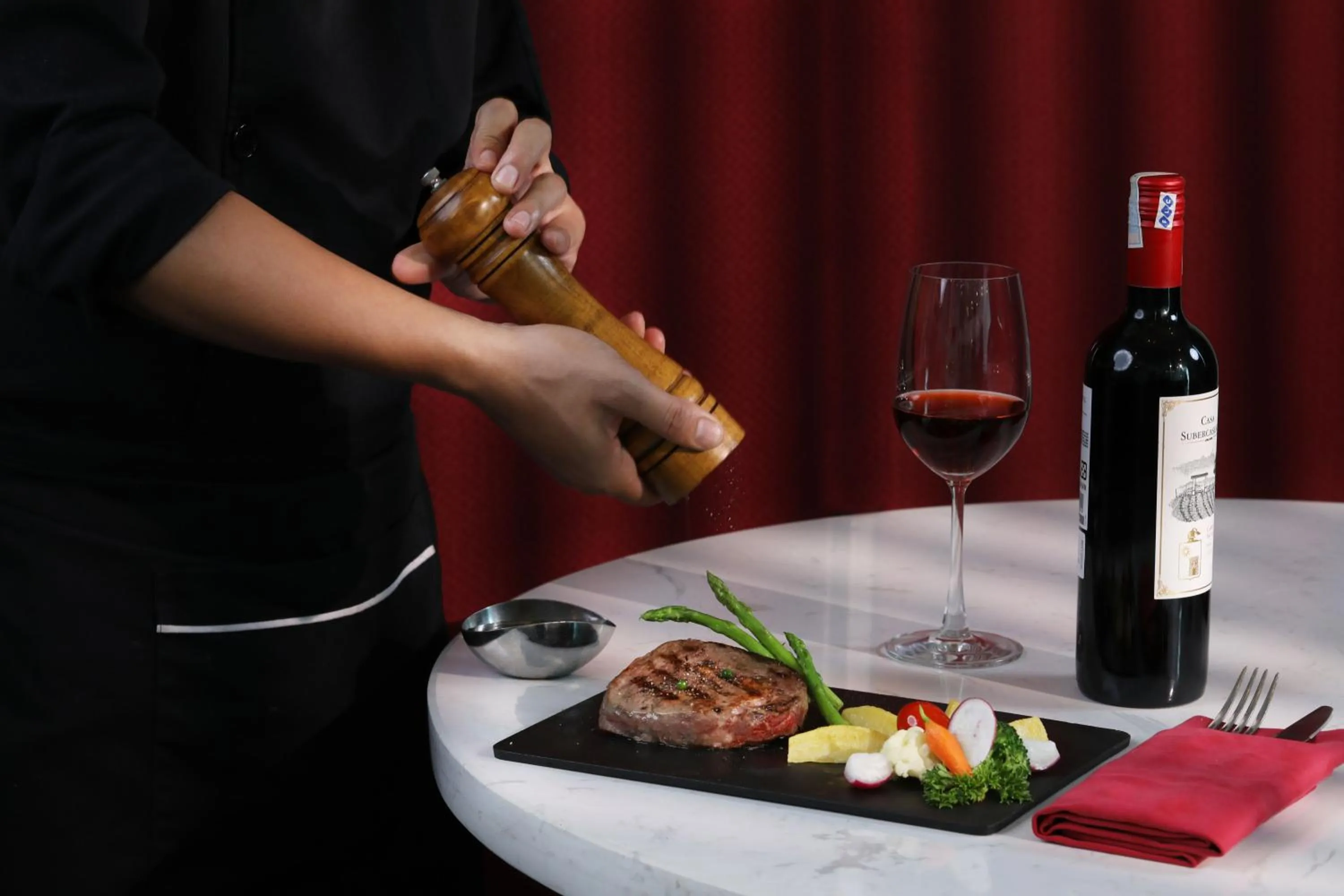 Restaurant/places to eat in FLC Halong Bay Golf Club & Luxury Resort