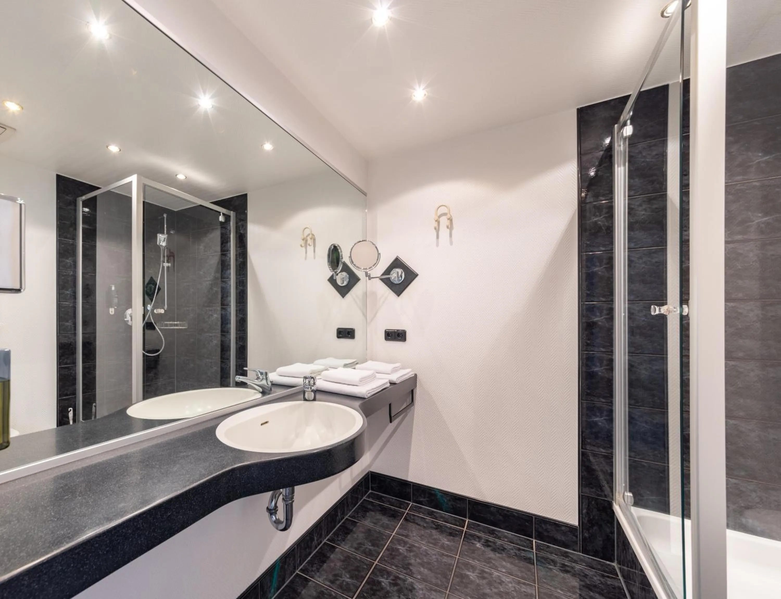 Bathroom in Hotel Ross