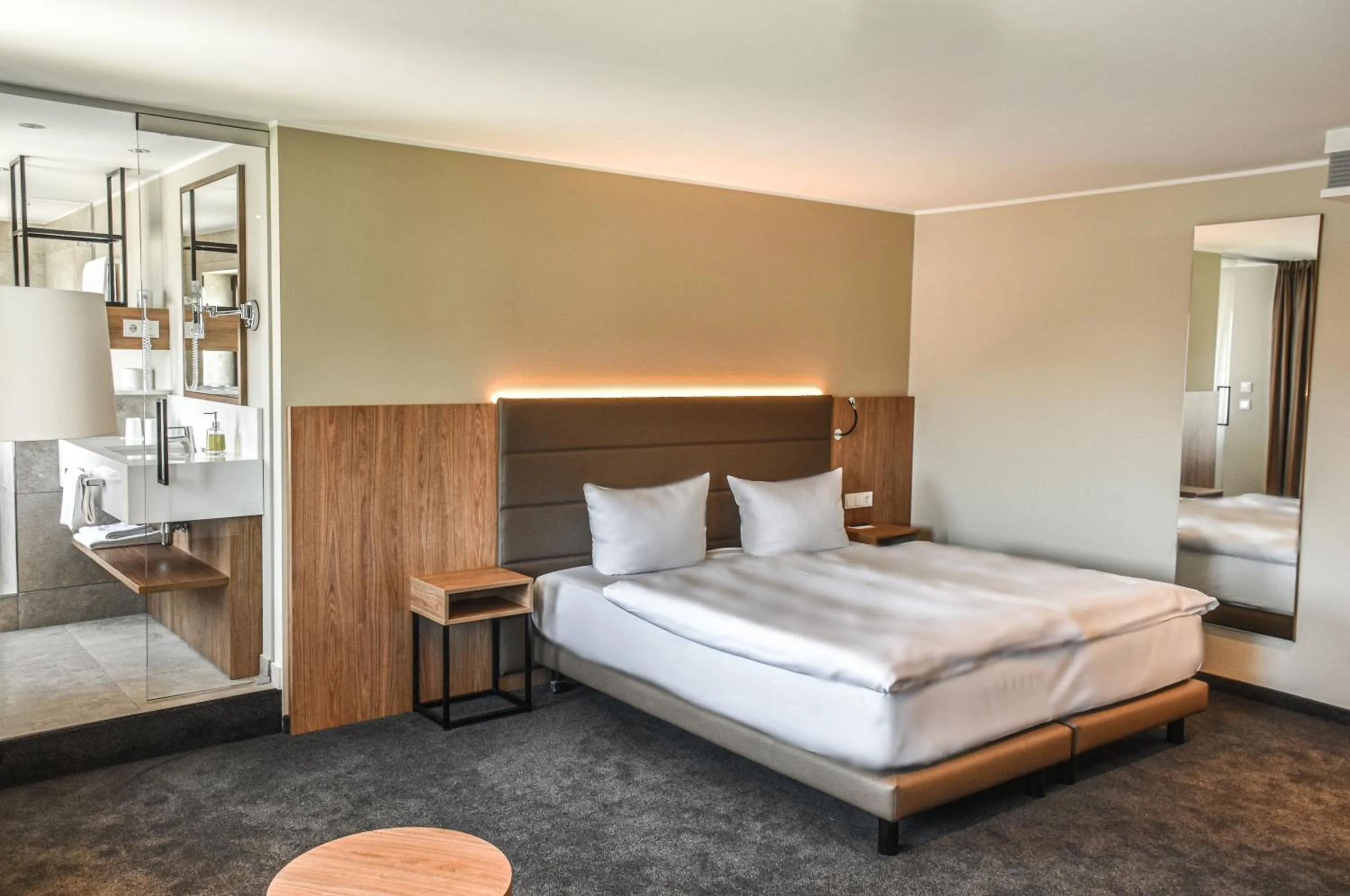 Bedroom, Bed in Hotel Ross