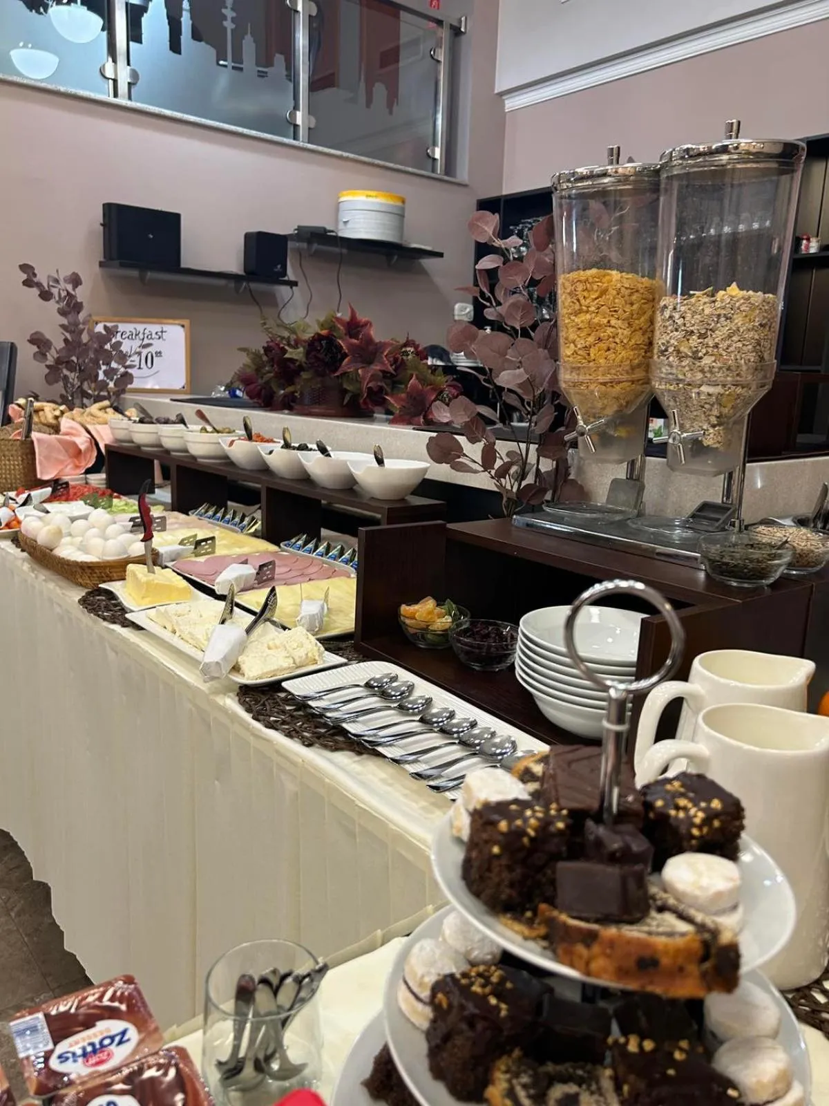 Food and drinks in Hotel Hamburg