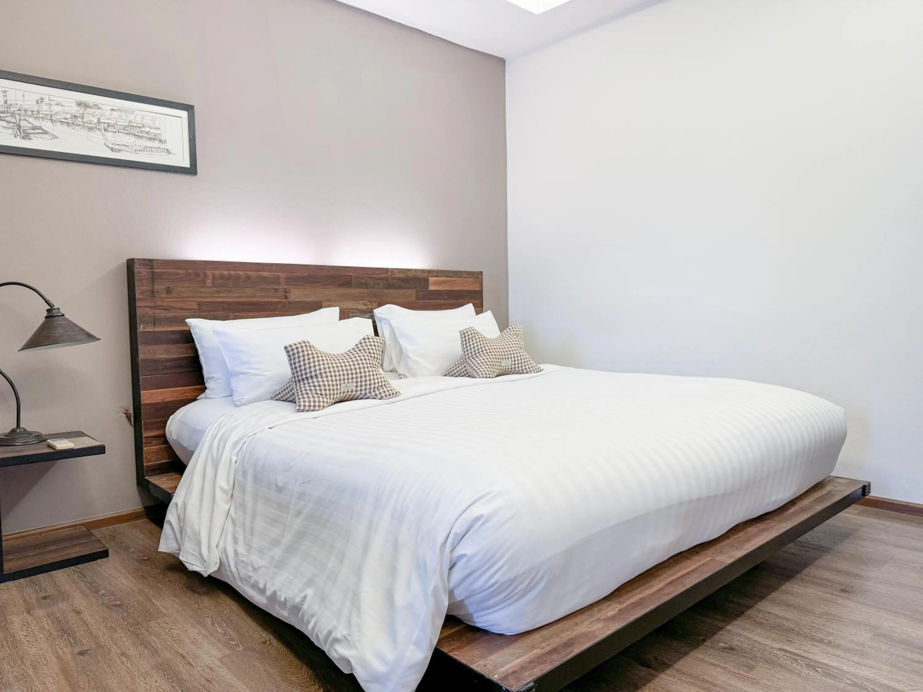 Bed in Amphawa Nanon Hotel