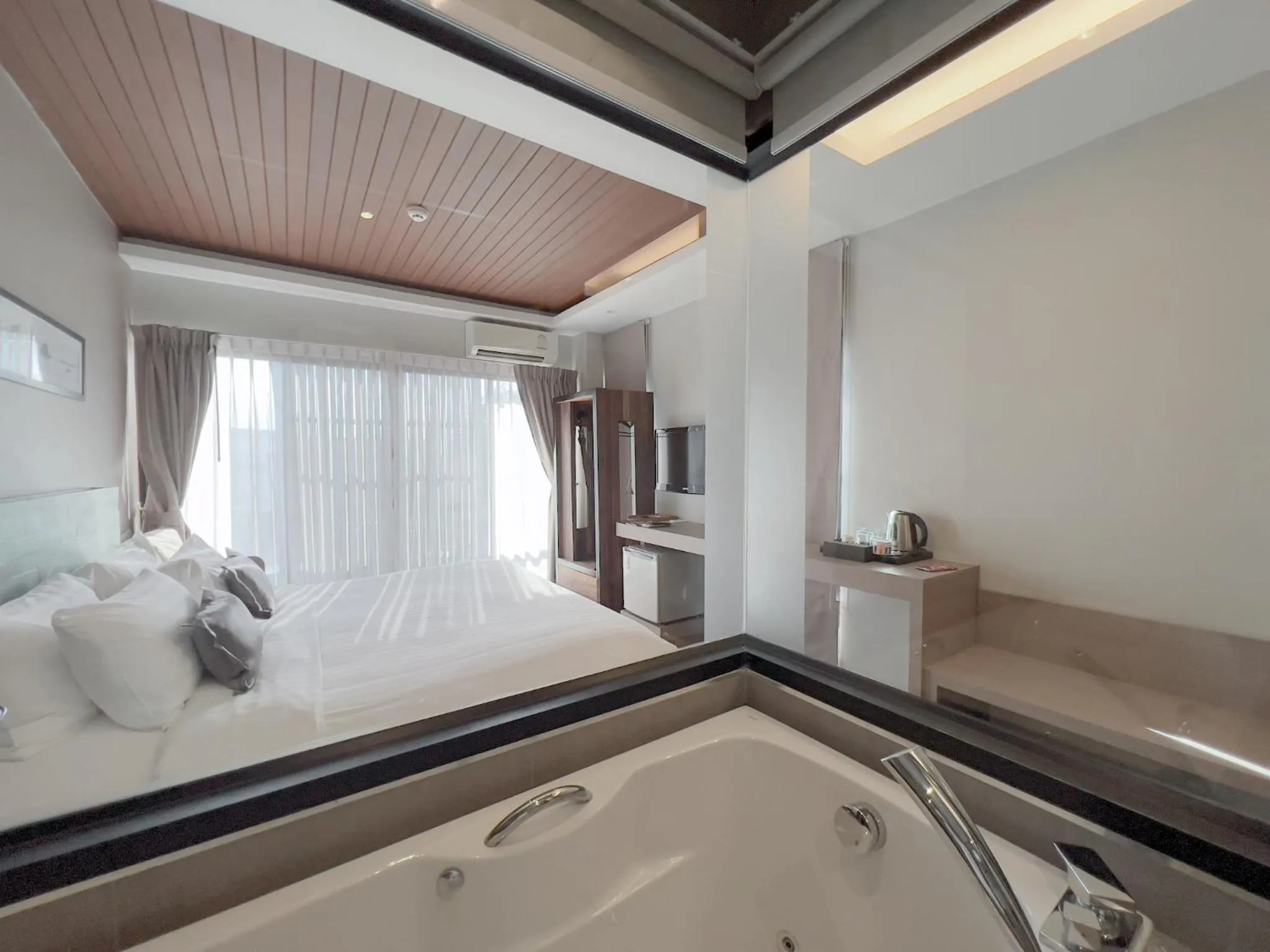 Bed in Amphawa Nanon Hotel