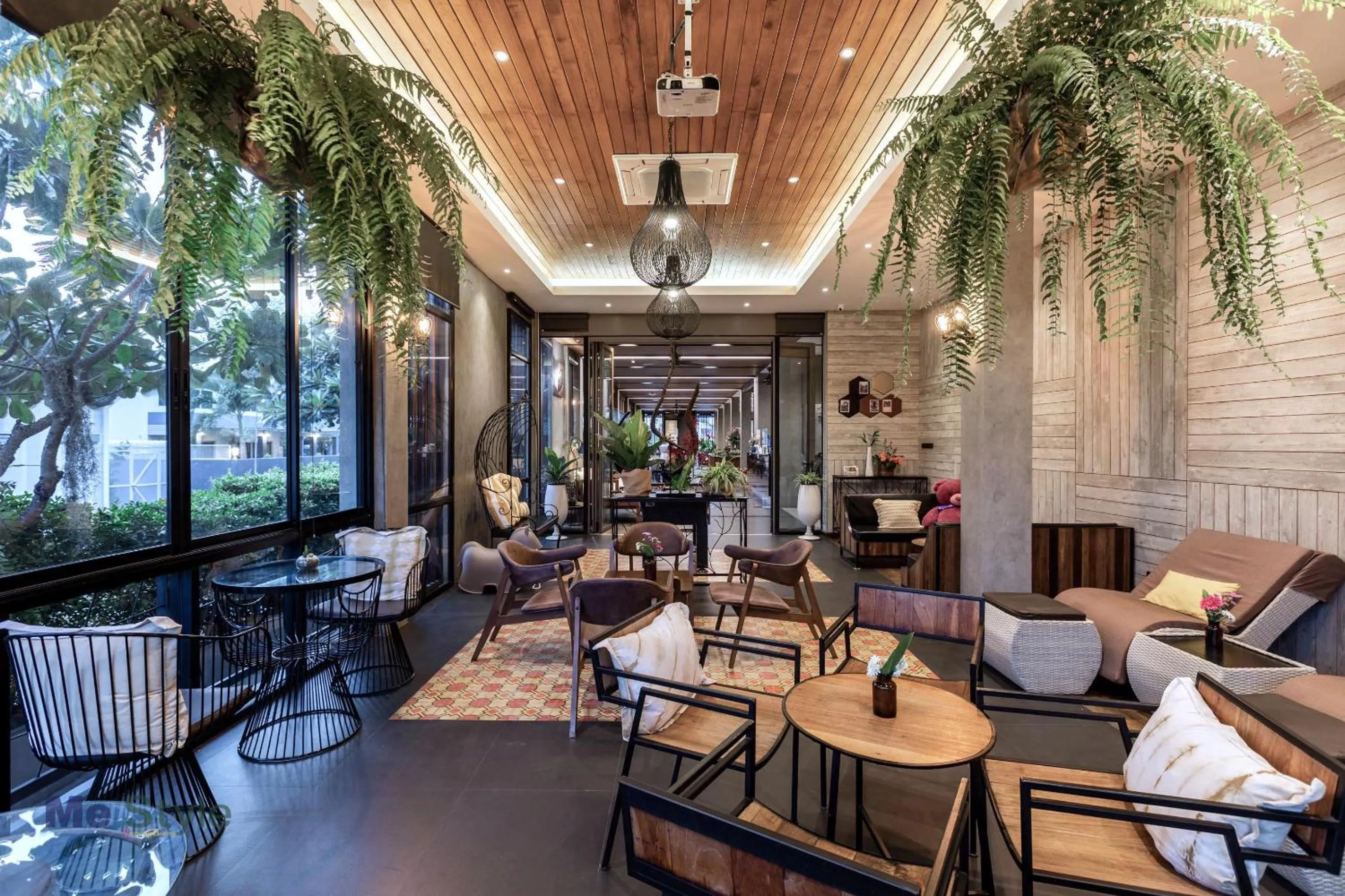 Area and facilities in Amphawa Nanon Hotel