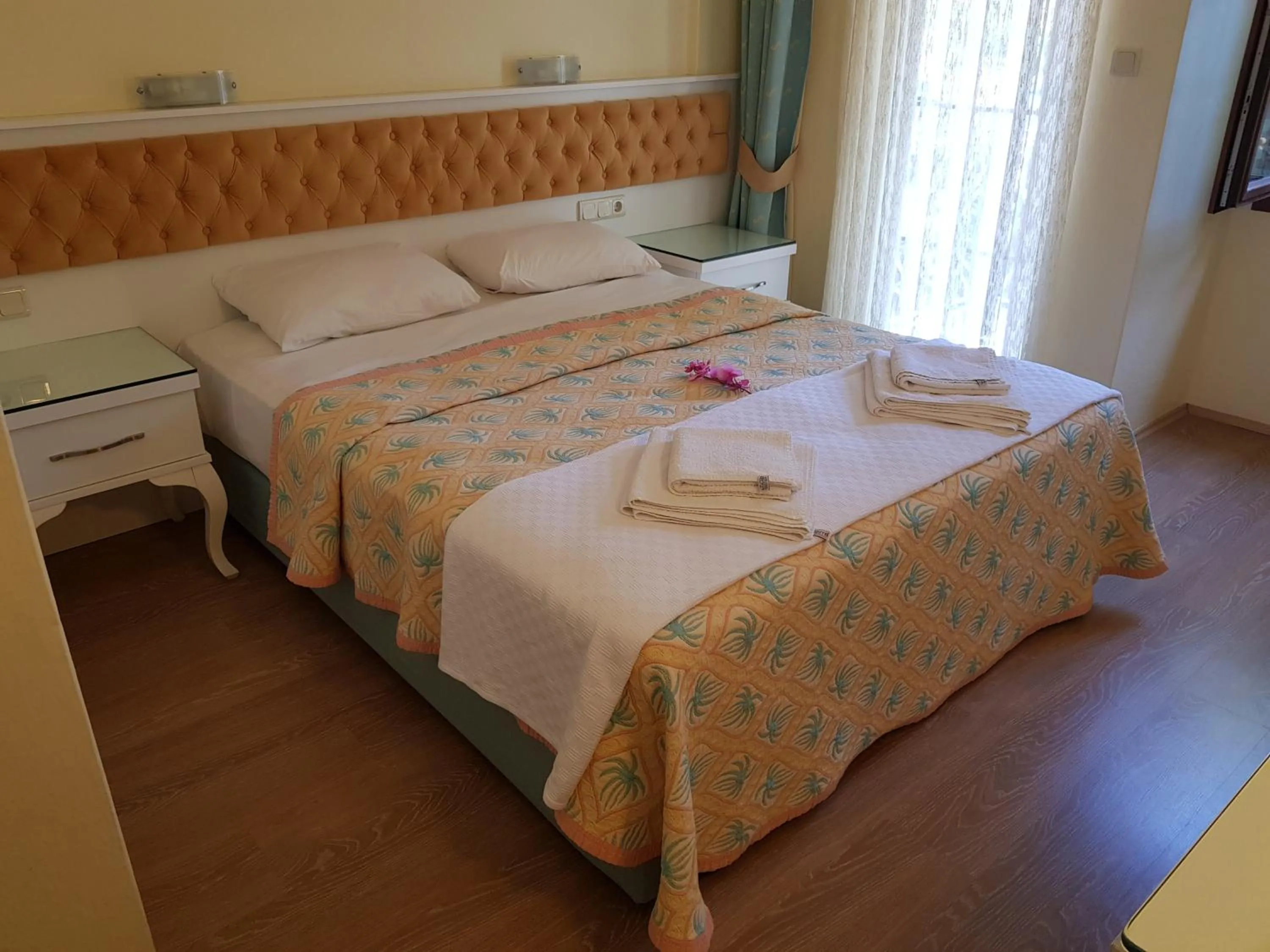 Bed in İlkiz Beach Hotel