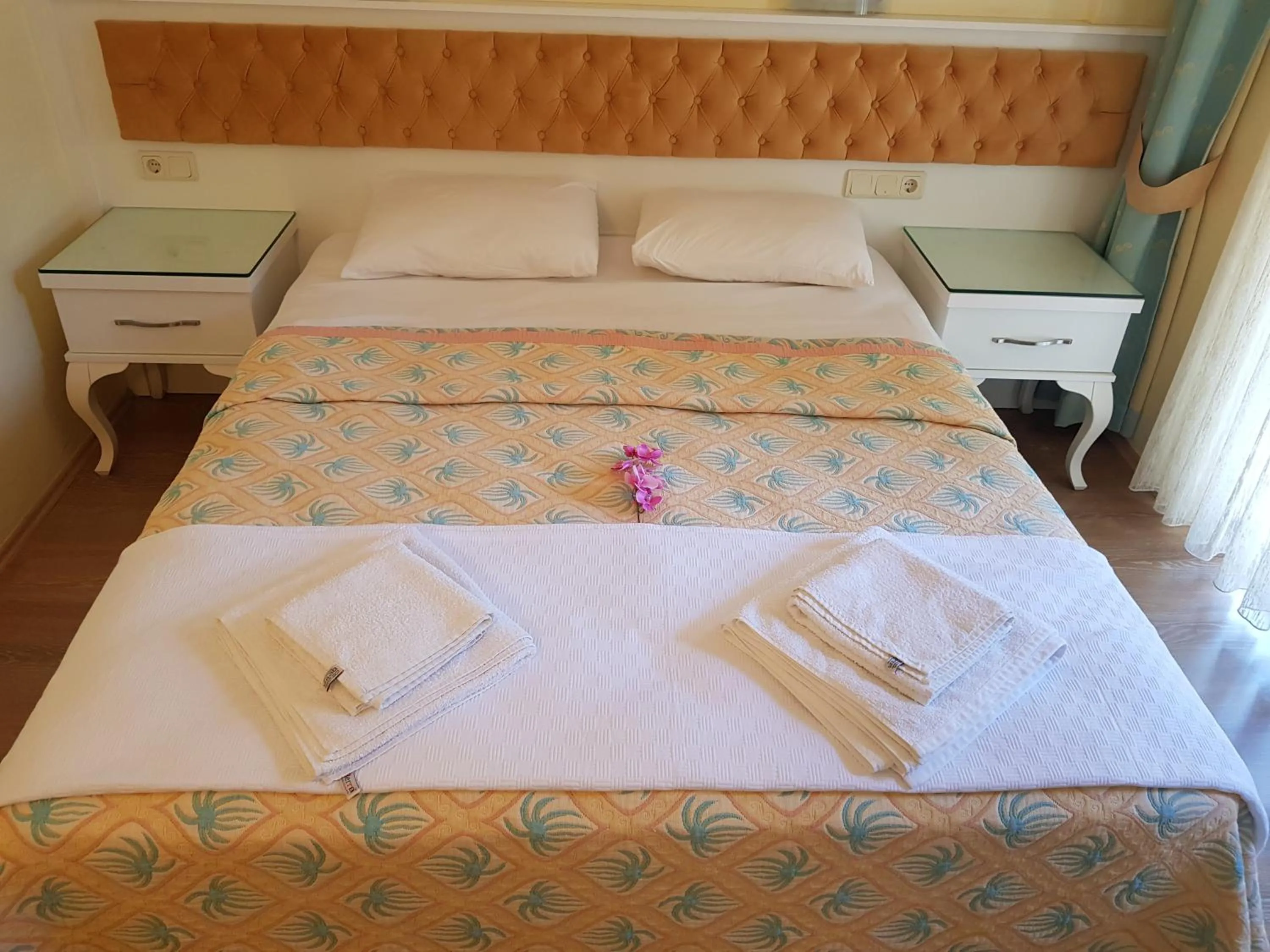 Bed in İlkiz Beach Hotel