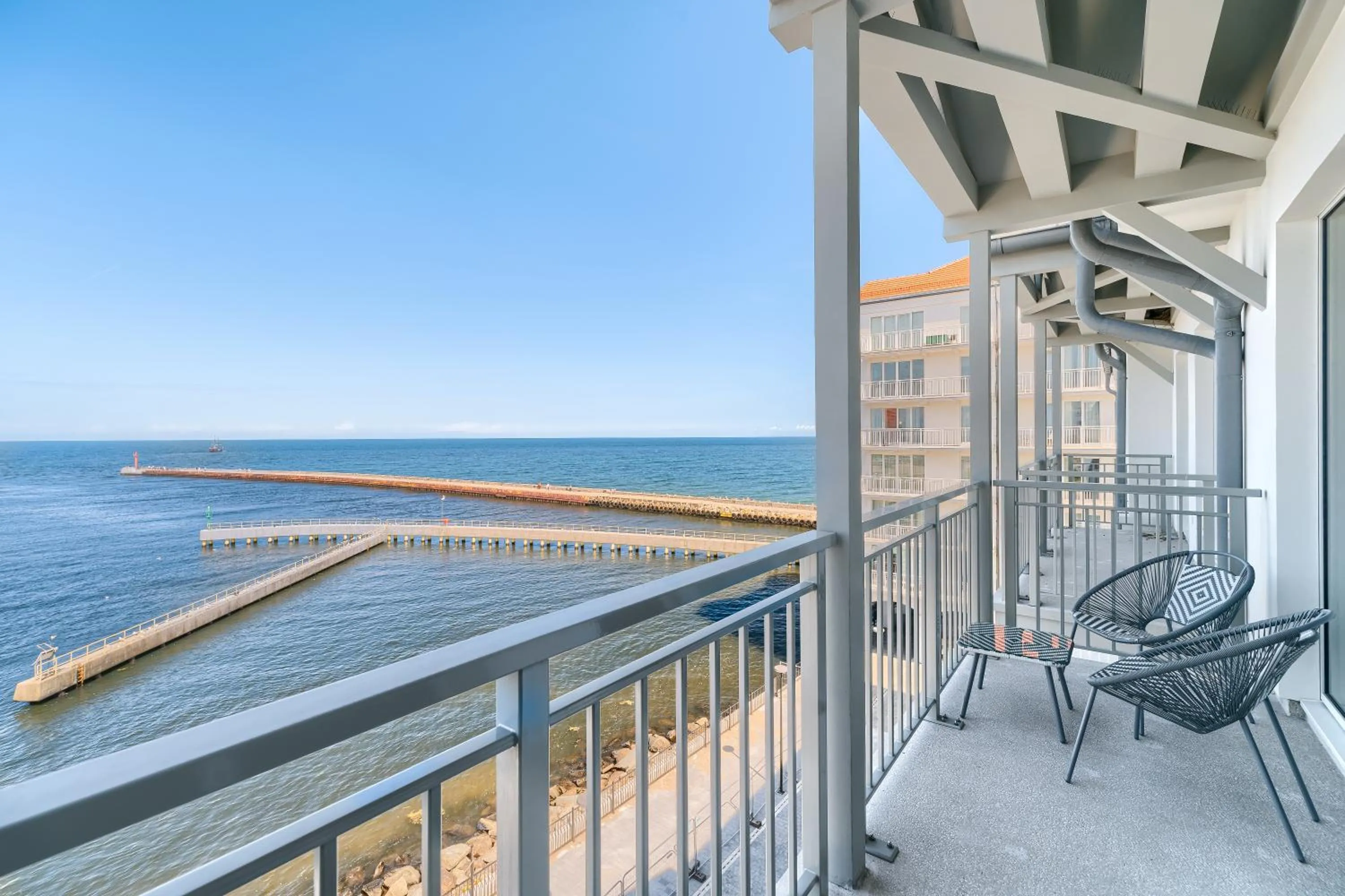 Balcony/Terrace in Apartamenty Marina z widokiem na morze