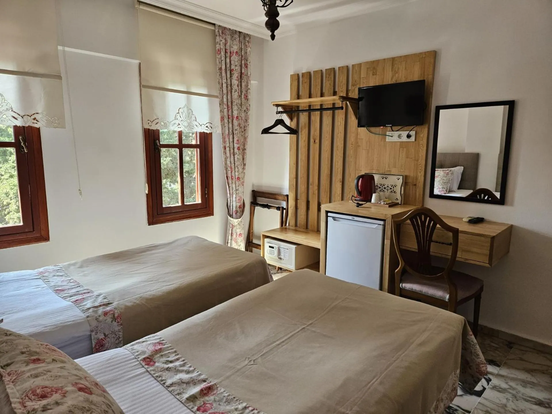 Property building, Bed in Sibel Hotel