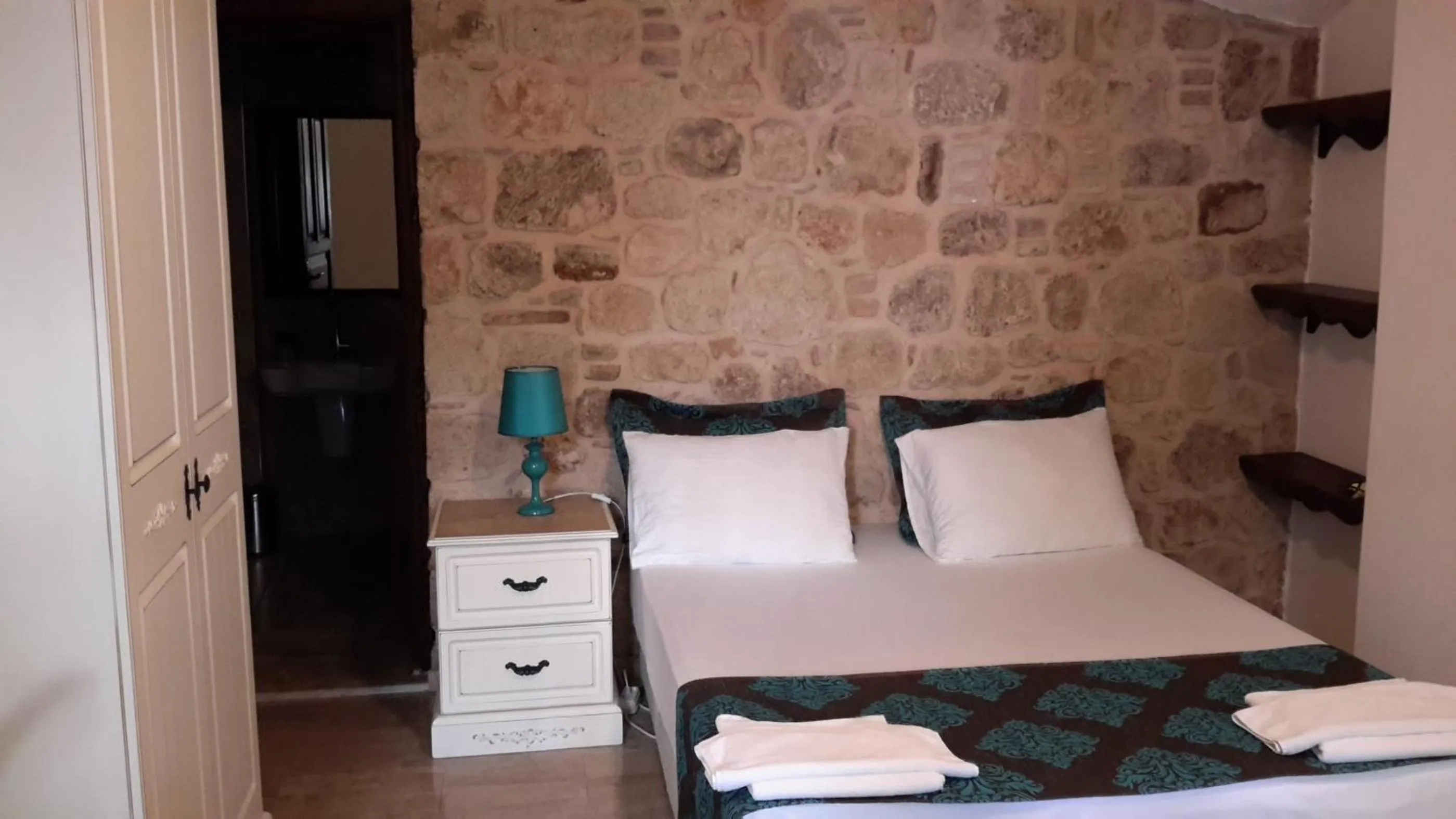 Photo of the whole room, Bed in Sibel Hotel