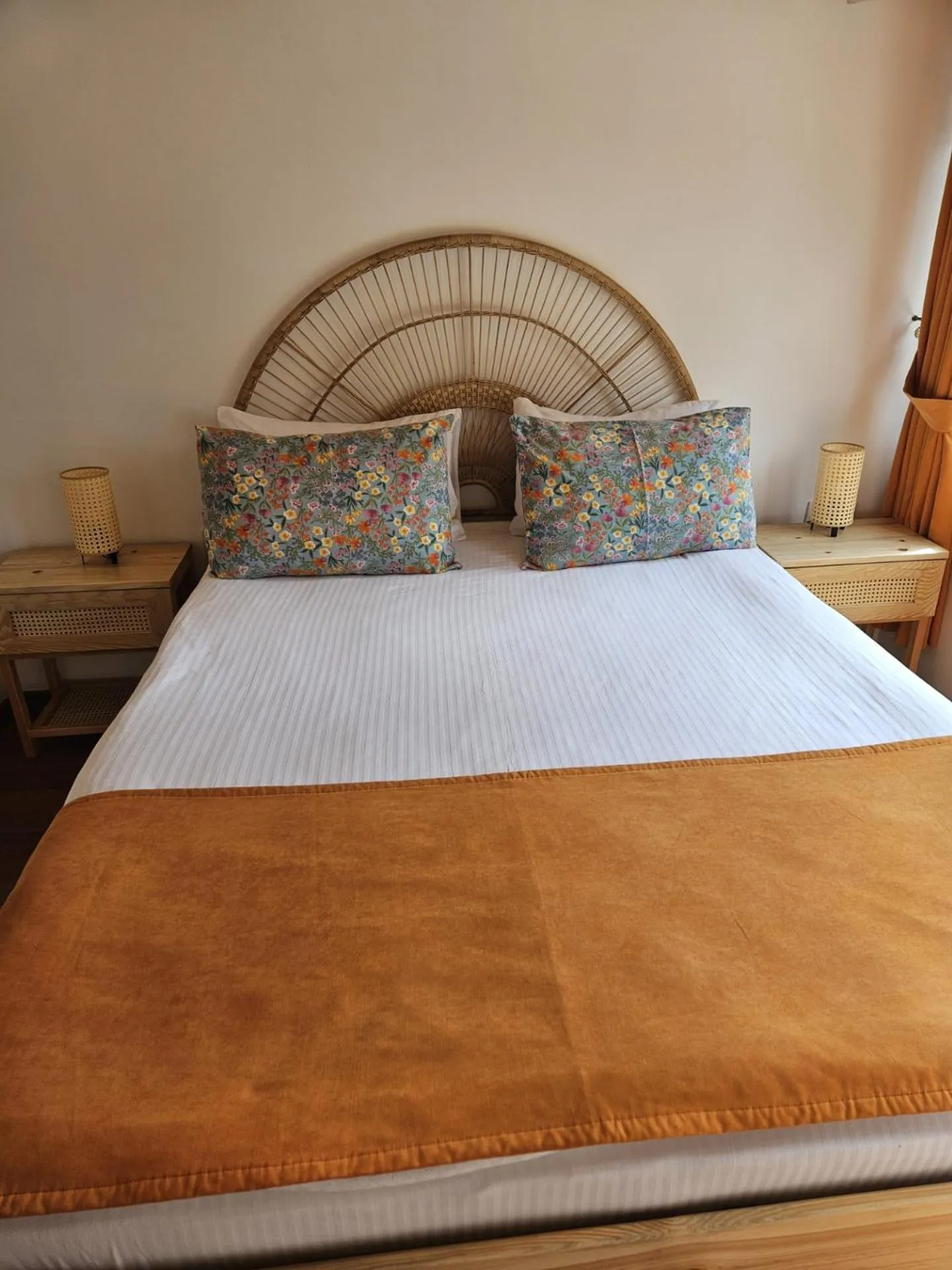 Property building, Bed in Sibel Hotel