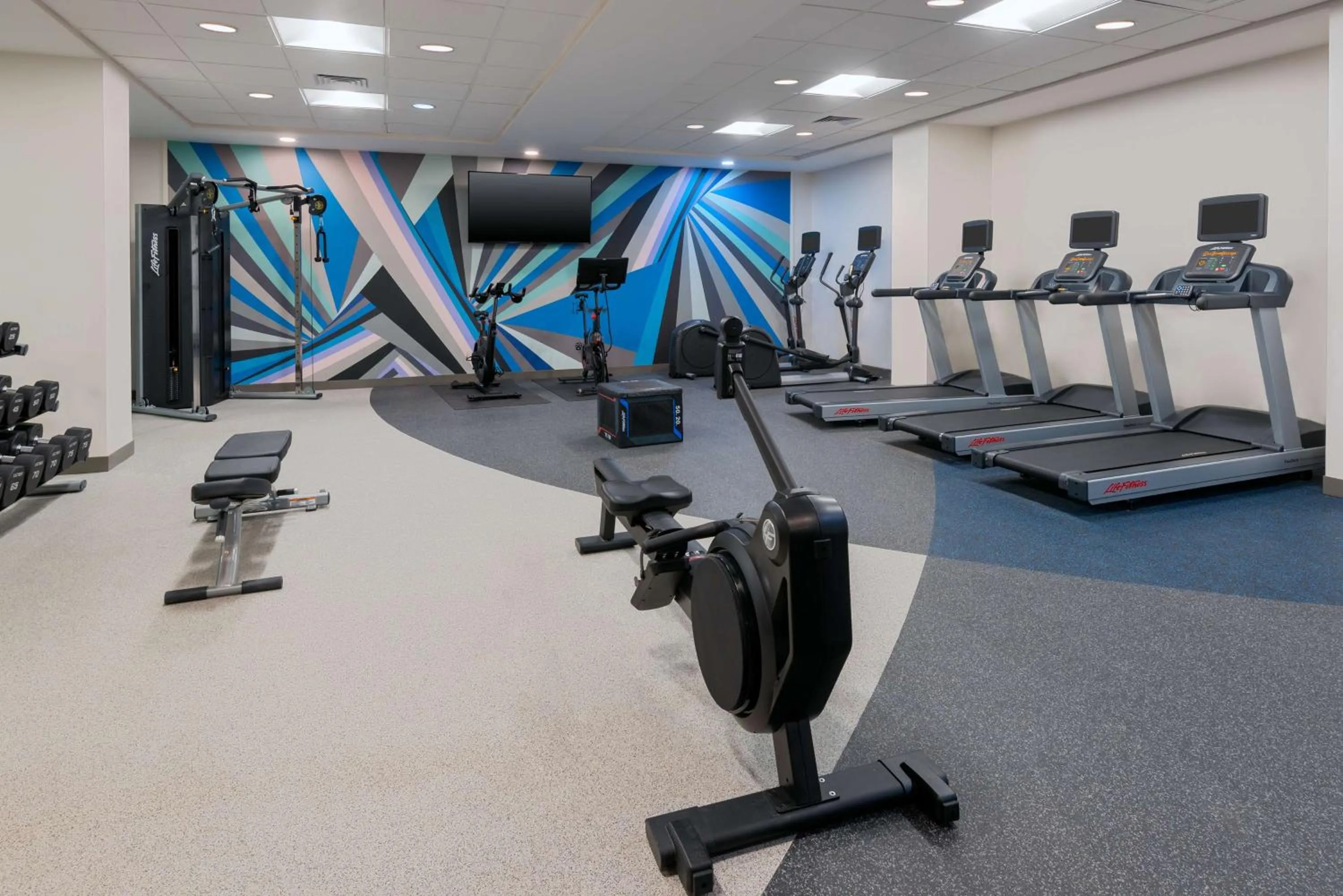Fitness centre/facilities in Hilton Garden Inn Charlotte Uptown