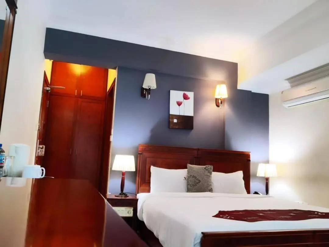 Bed in Hotel Nikko Towers