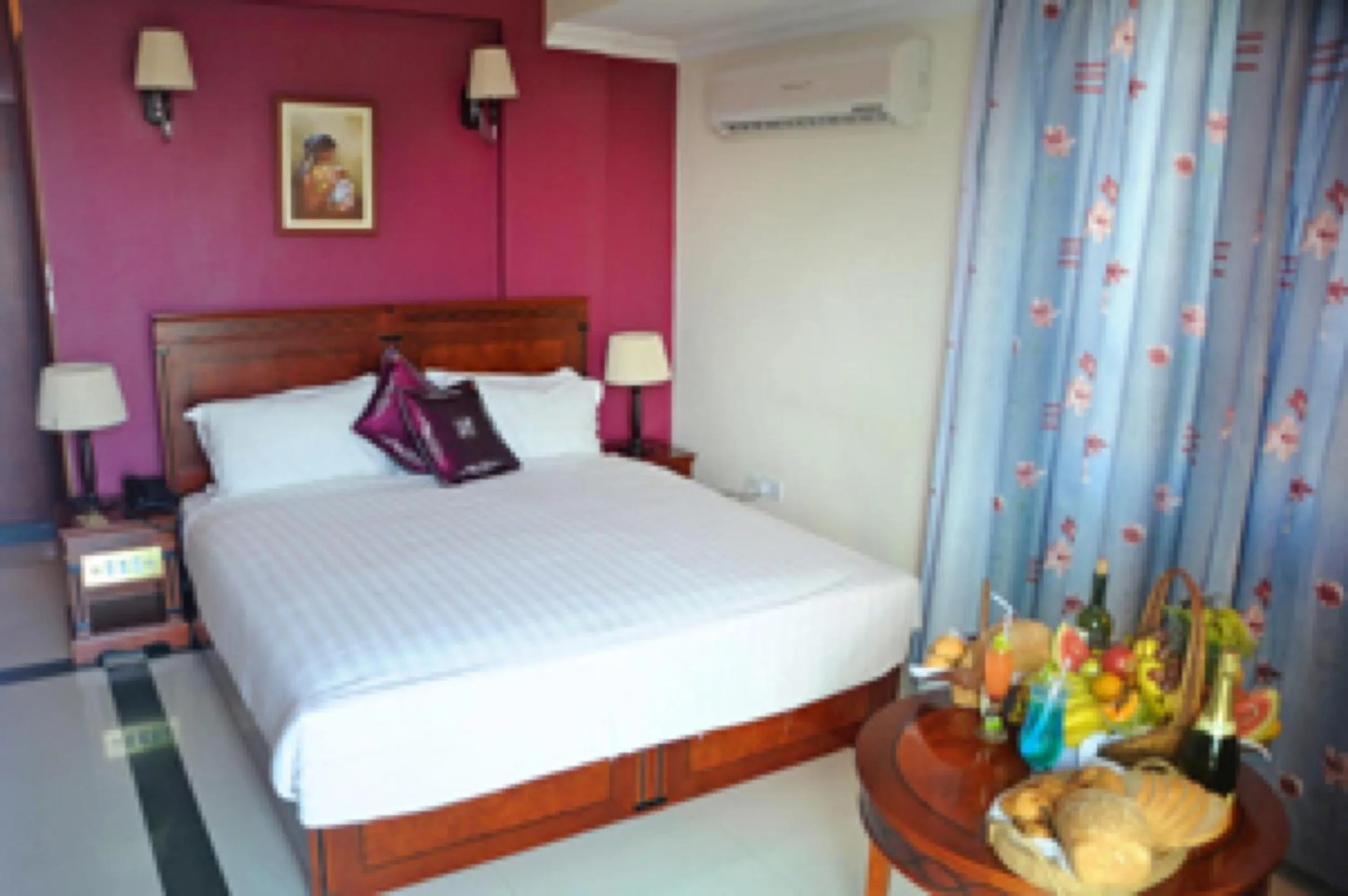 Bed in Hotel Nikko Towers