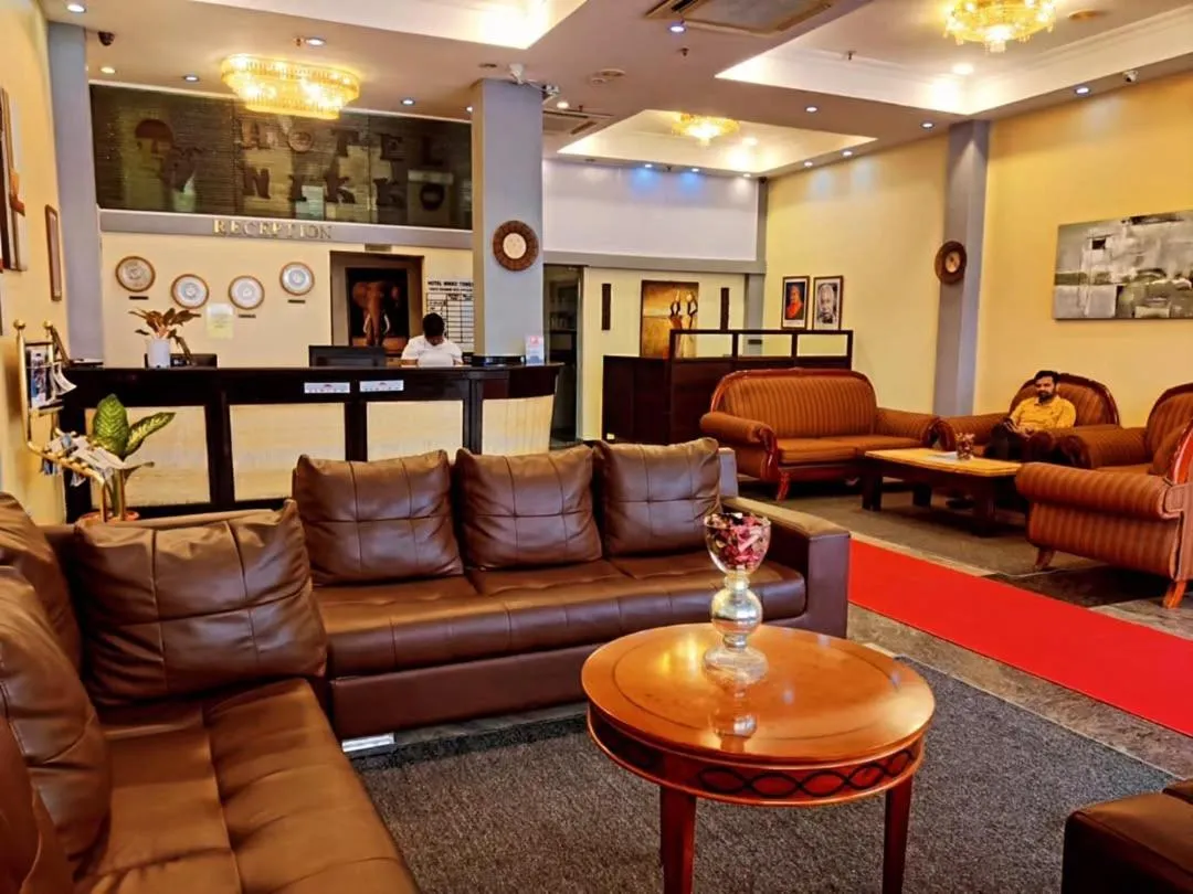 Facade/entrance in Hotel Nikko Towers