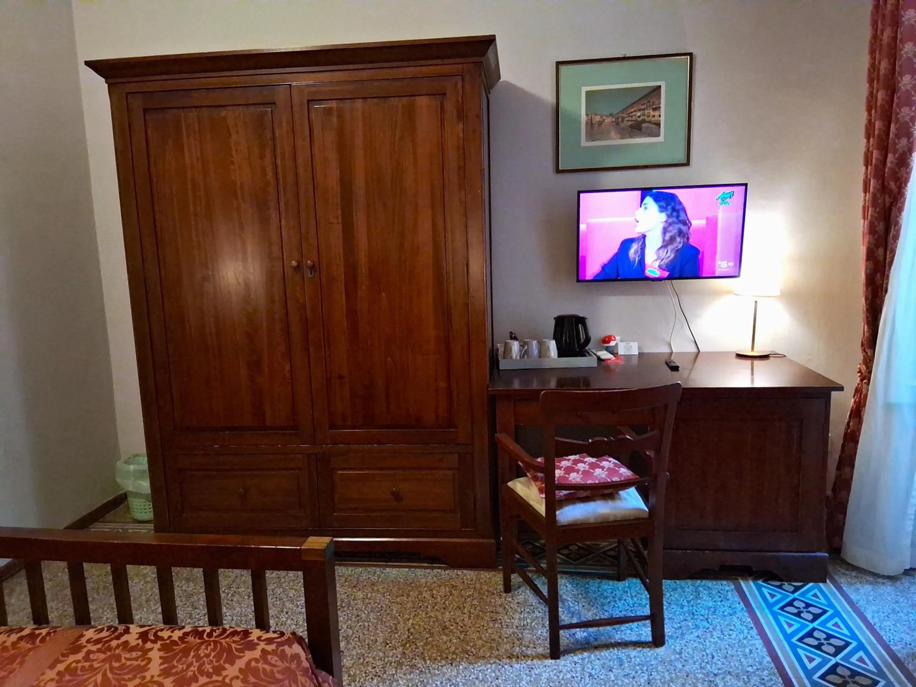 TV and multimedia, Bed in Hotel Tourist House