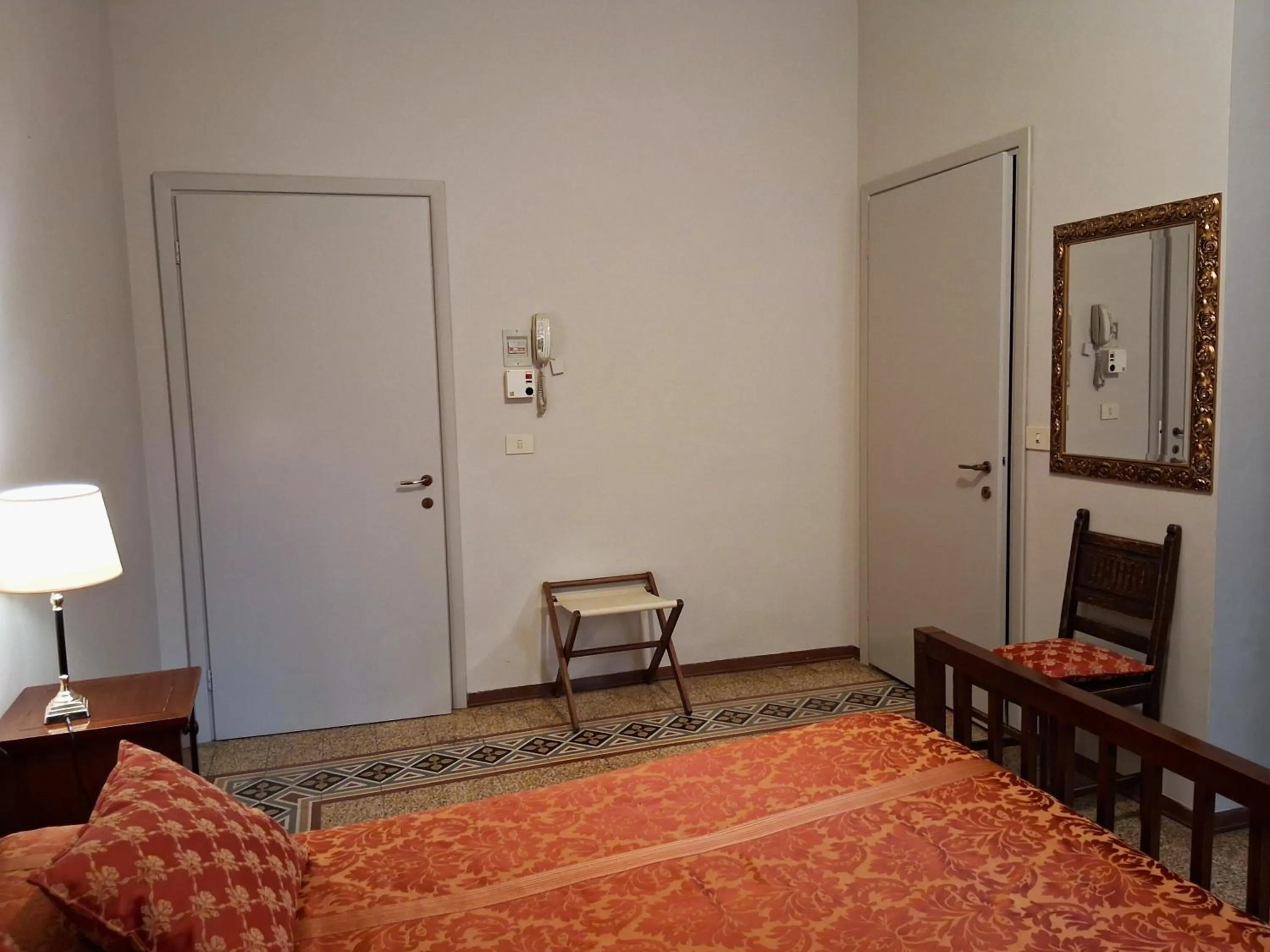 Bed in Hotel Tourist House