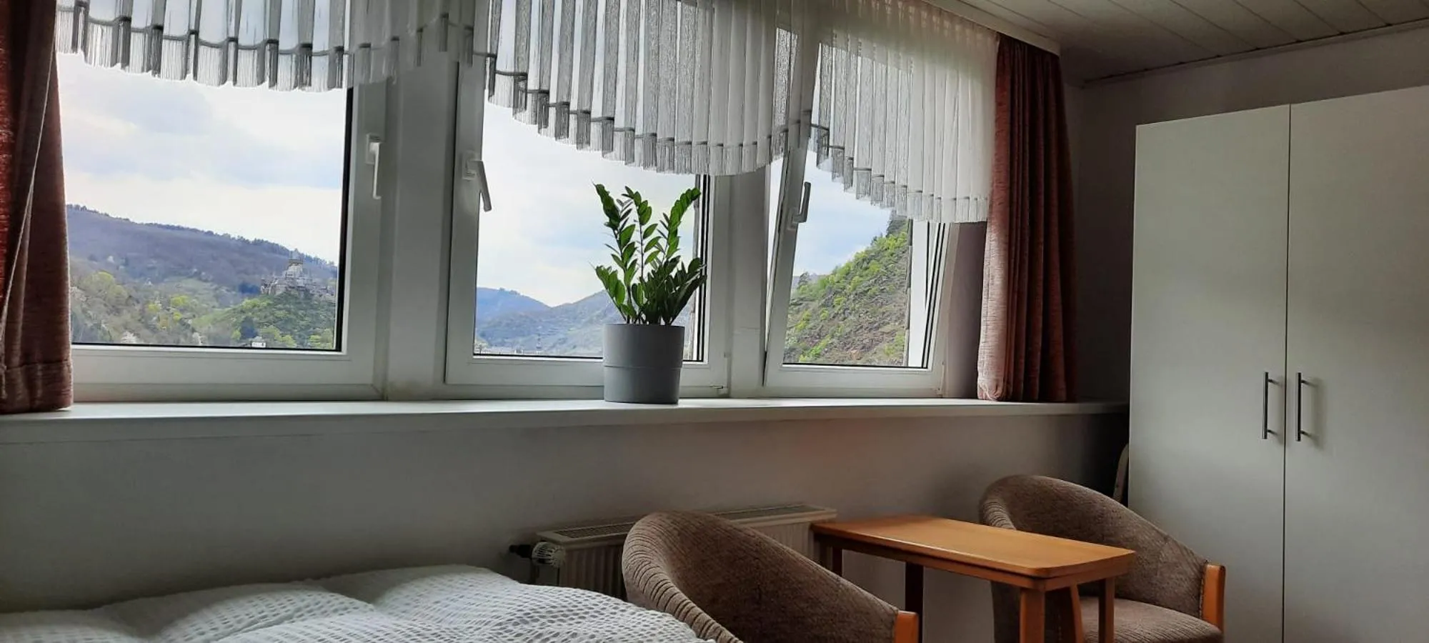 Bed in Pension Schneider