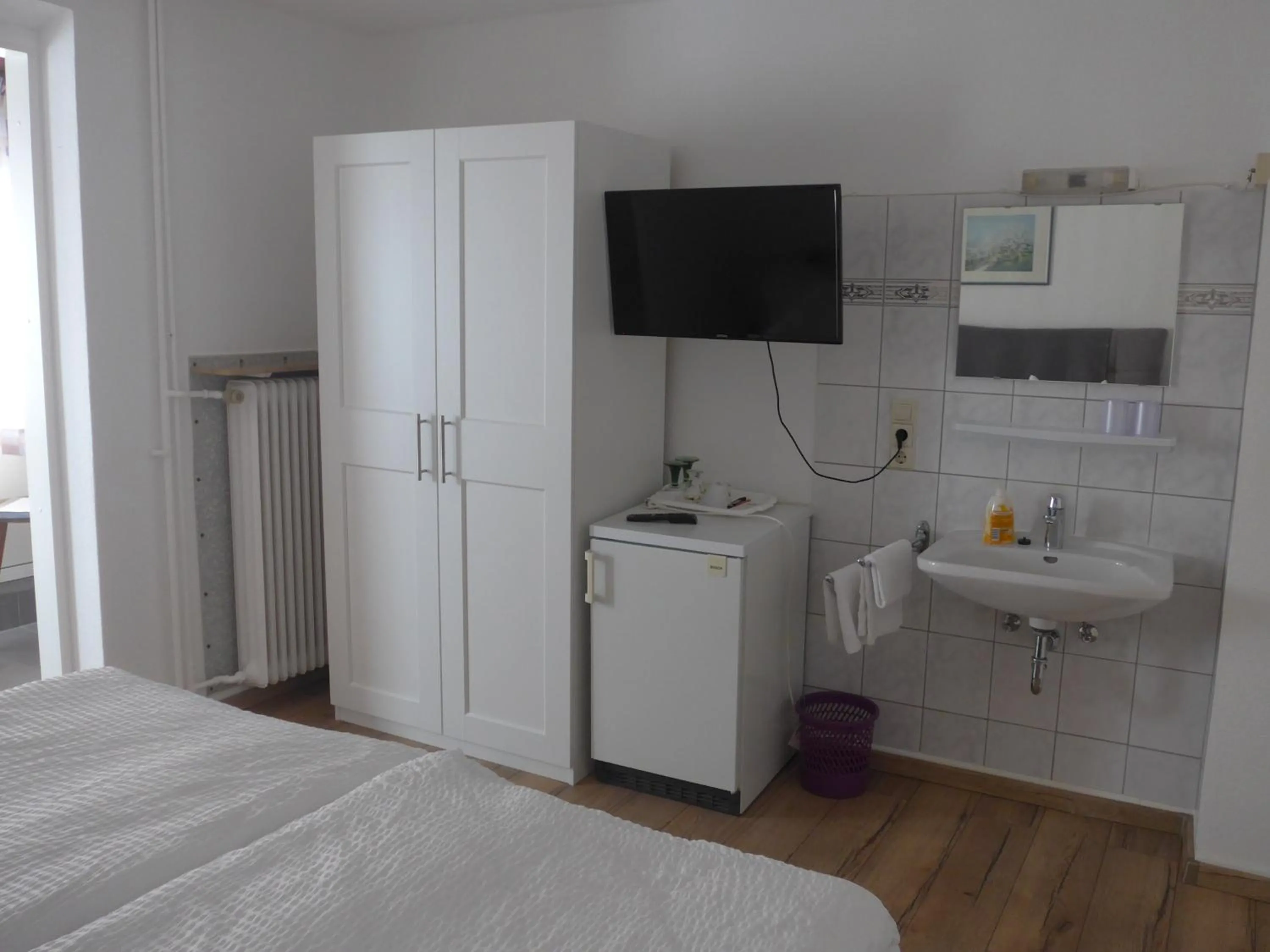 Photo of the whole room, Bed in Pension Schneider