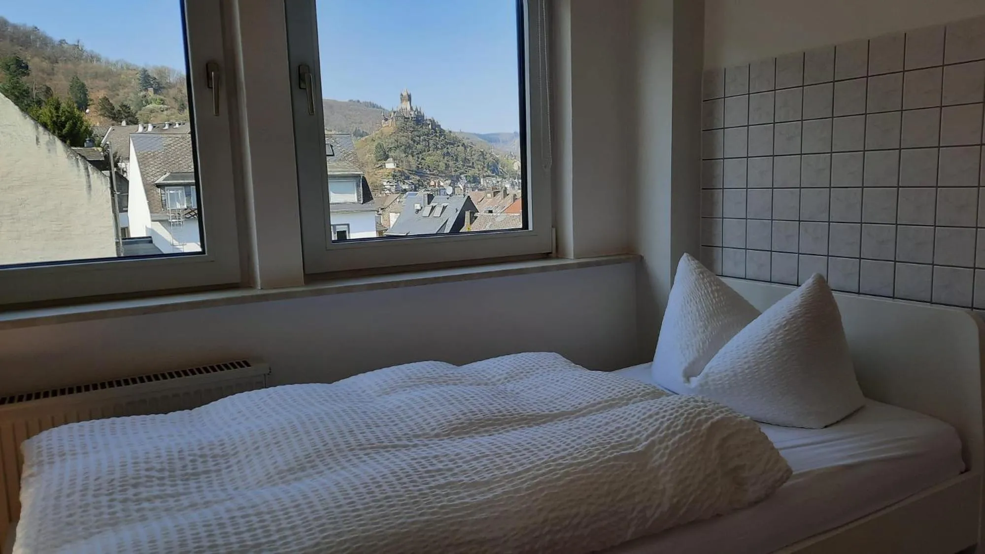 Photo of the whole room, Bed in Pension Schneider