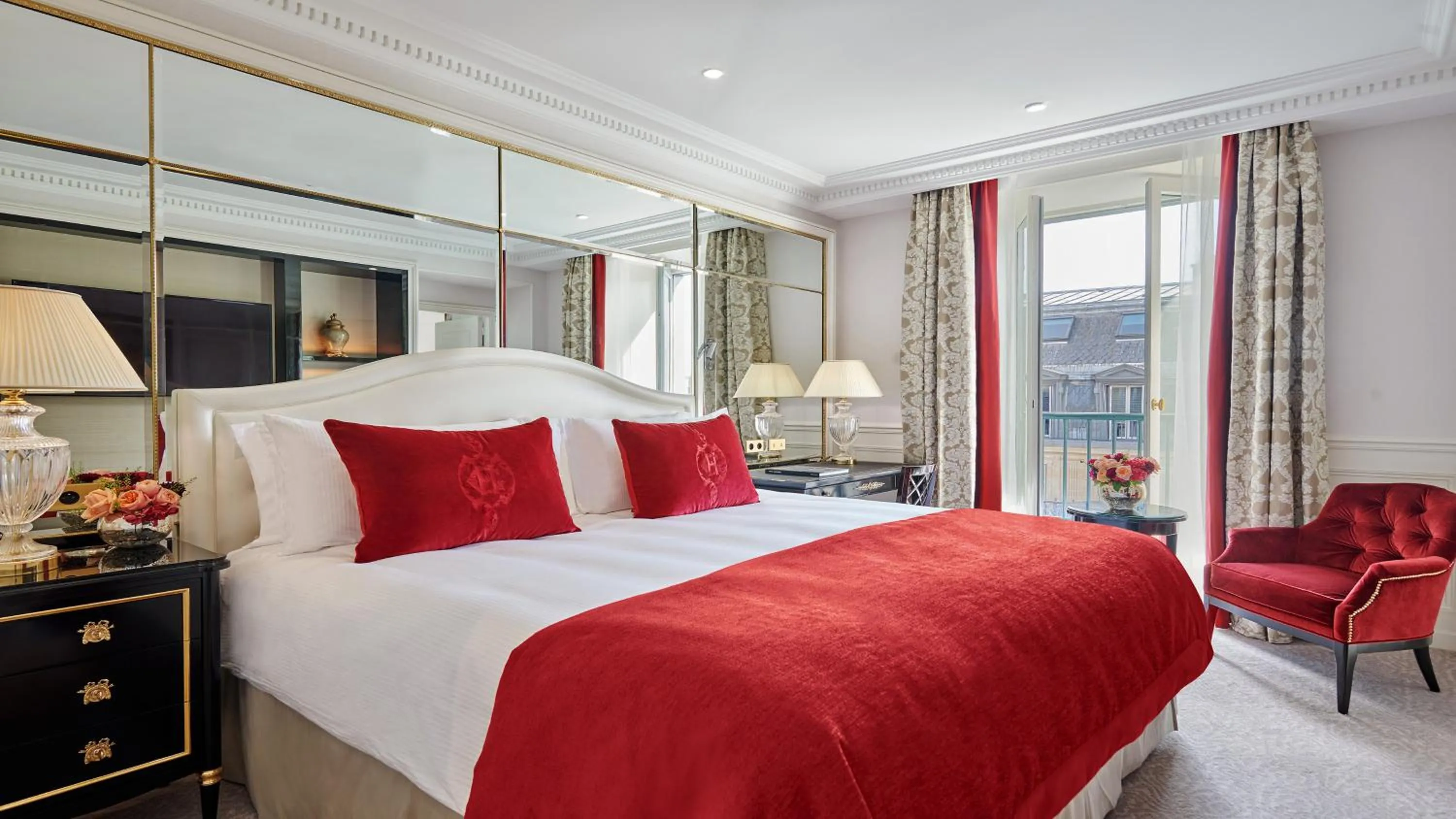 Bedroom, Bed in InterContinental Paris Le Grand by IHG