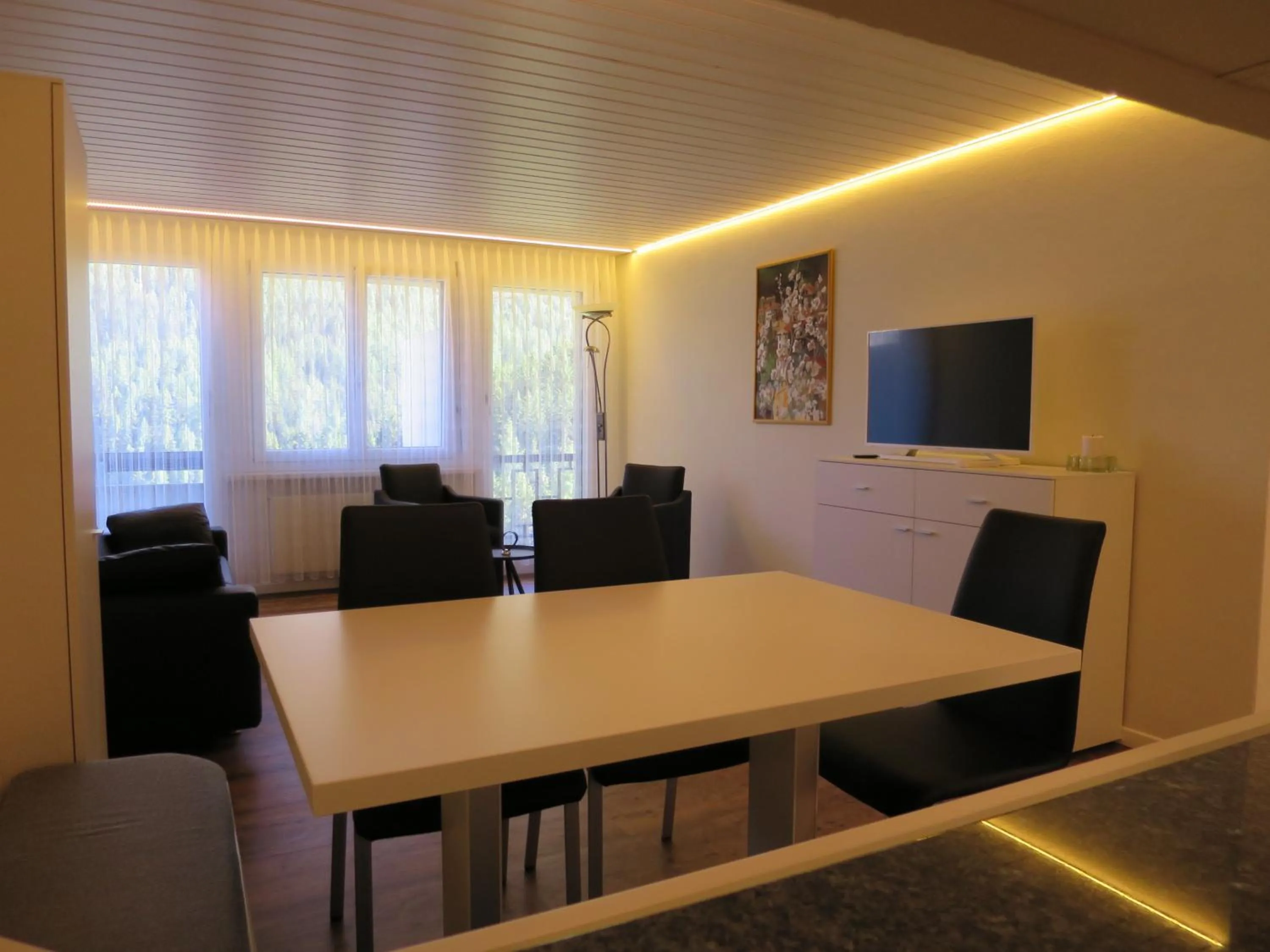 Dining area in Villa Franca E06