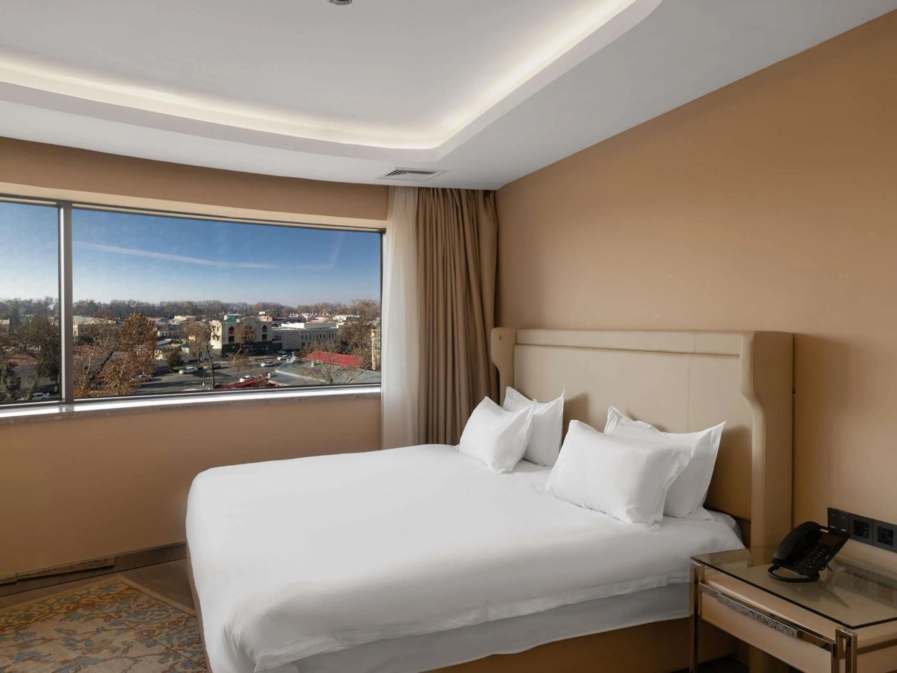 Bedroom, Bed in Mövenpick Samarkand