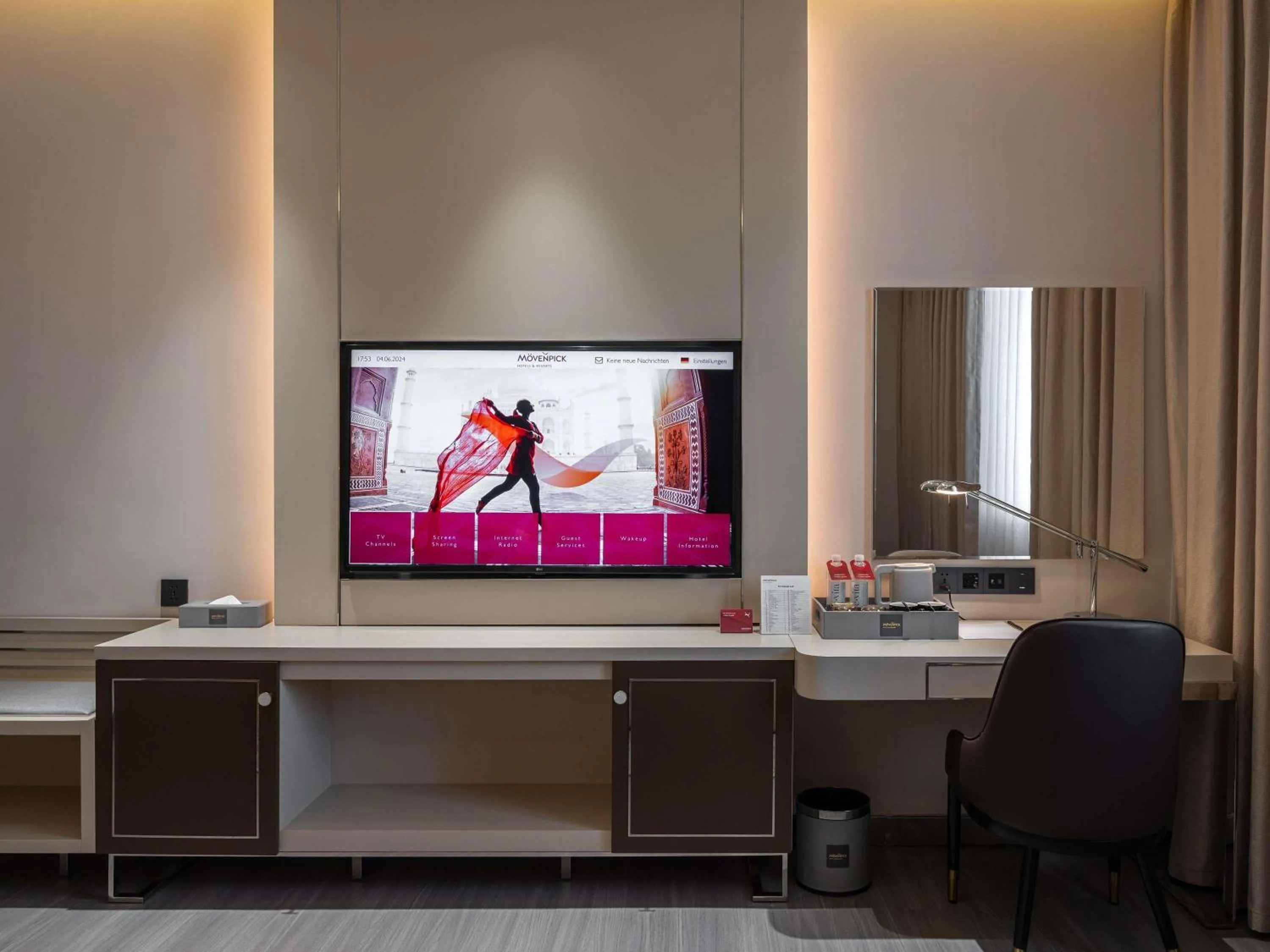 Bedroom in Mövenpick Samarkand