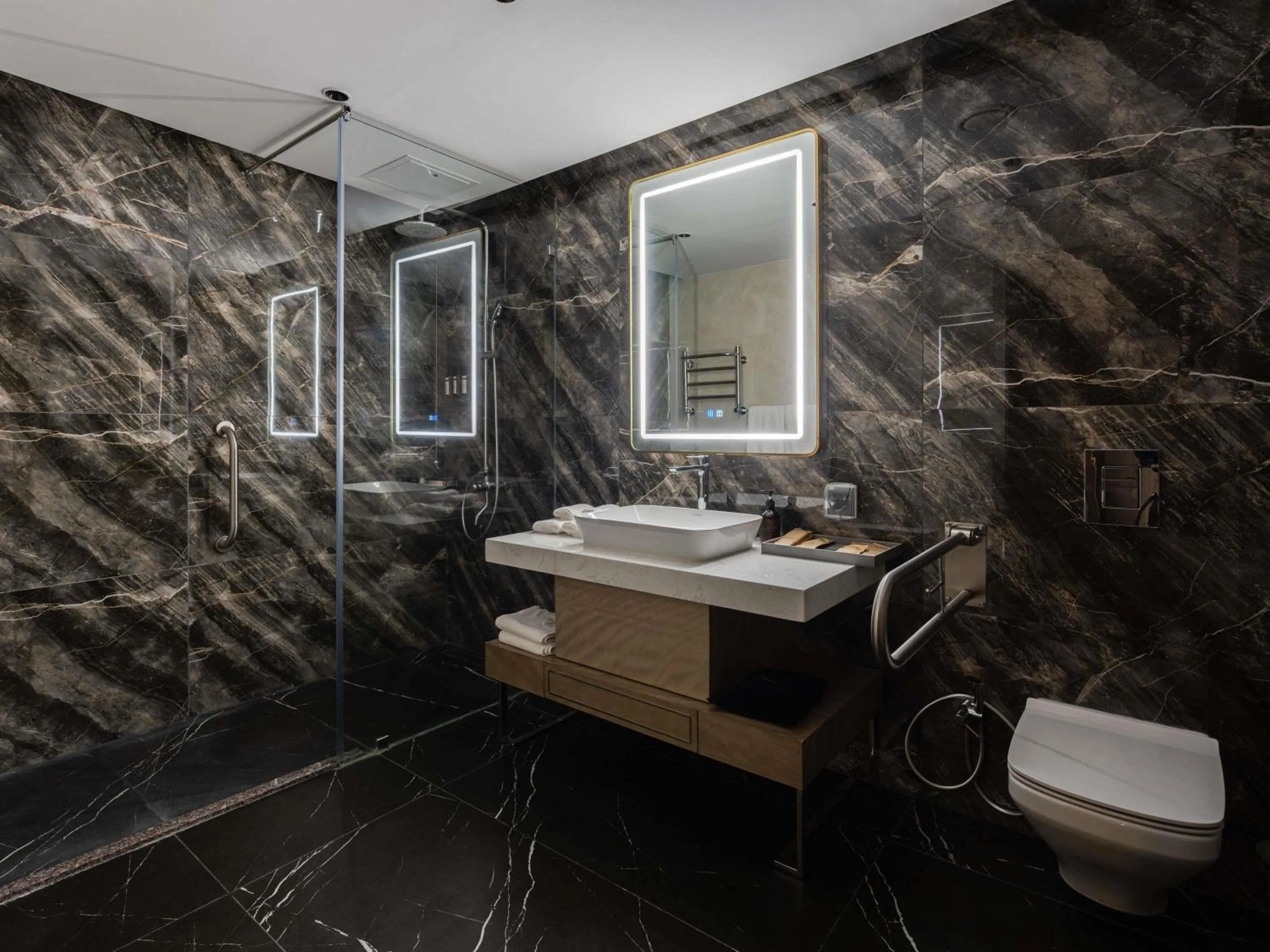 Bedroom in Mövenpick Samarkand