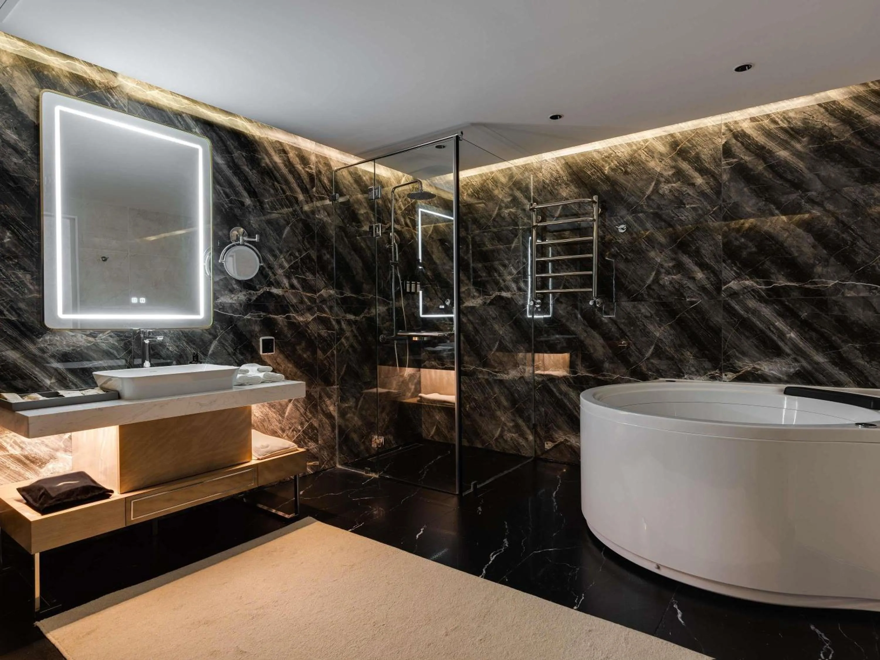 Bedroom in Mövenpick Samarkand