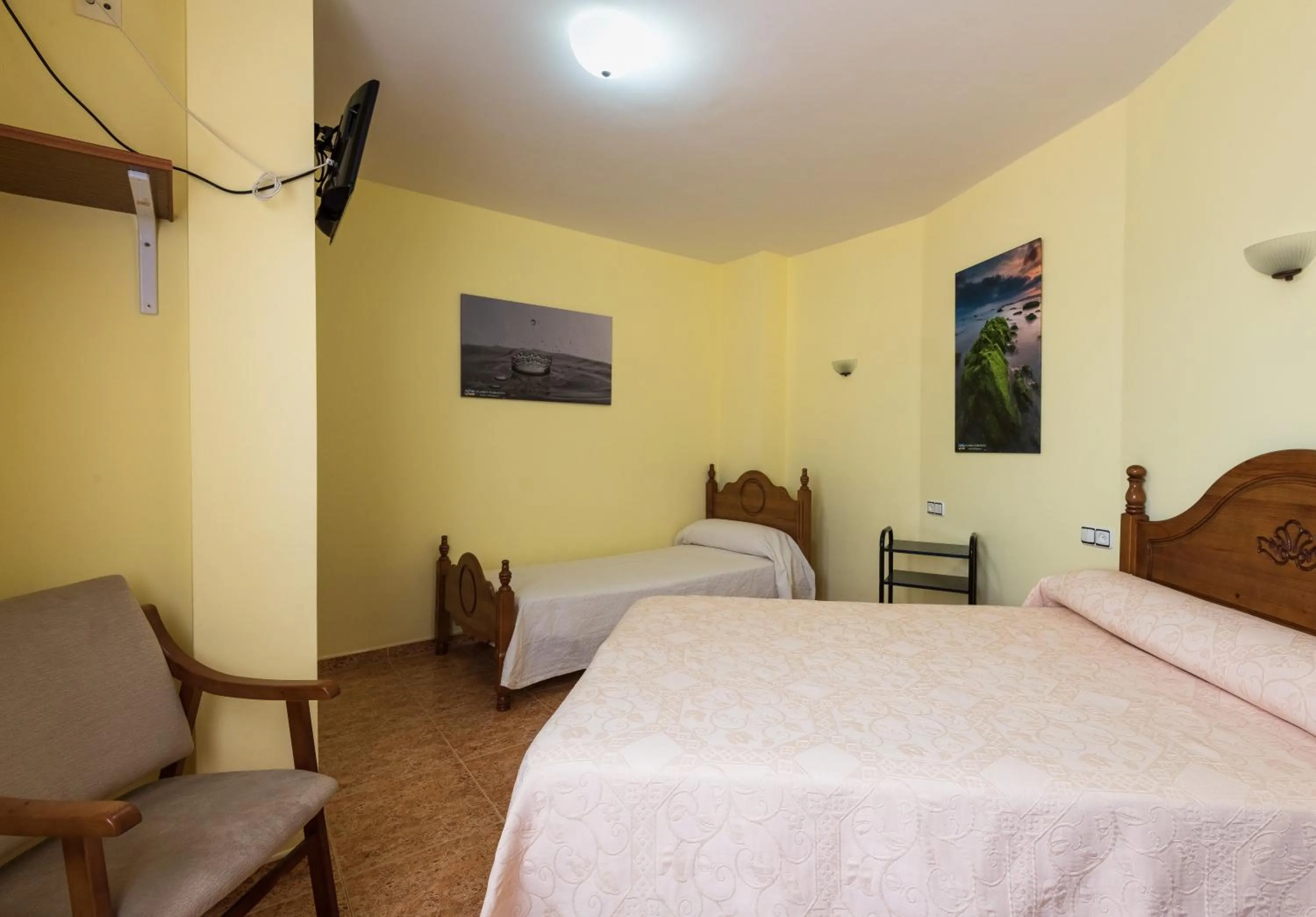 Bed in Hostal O Camouco