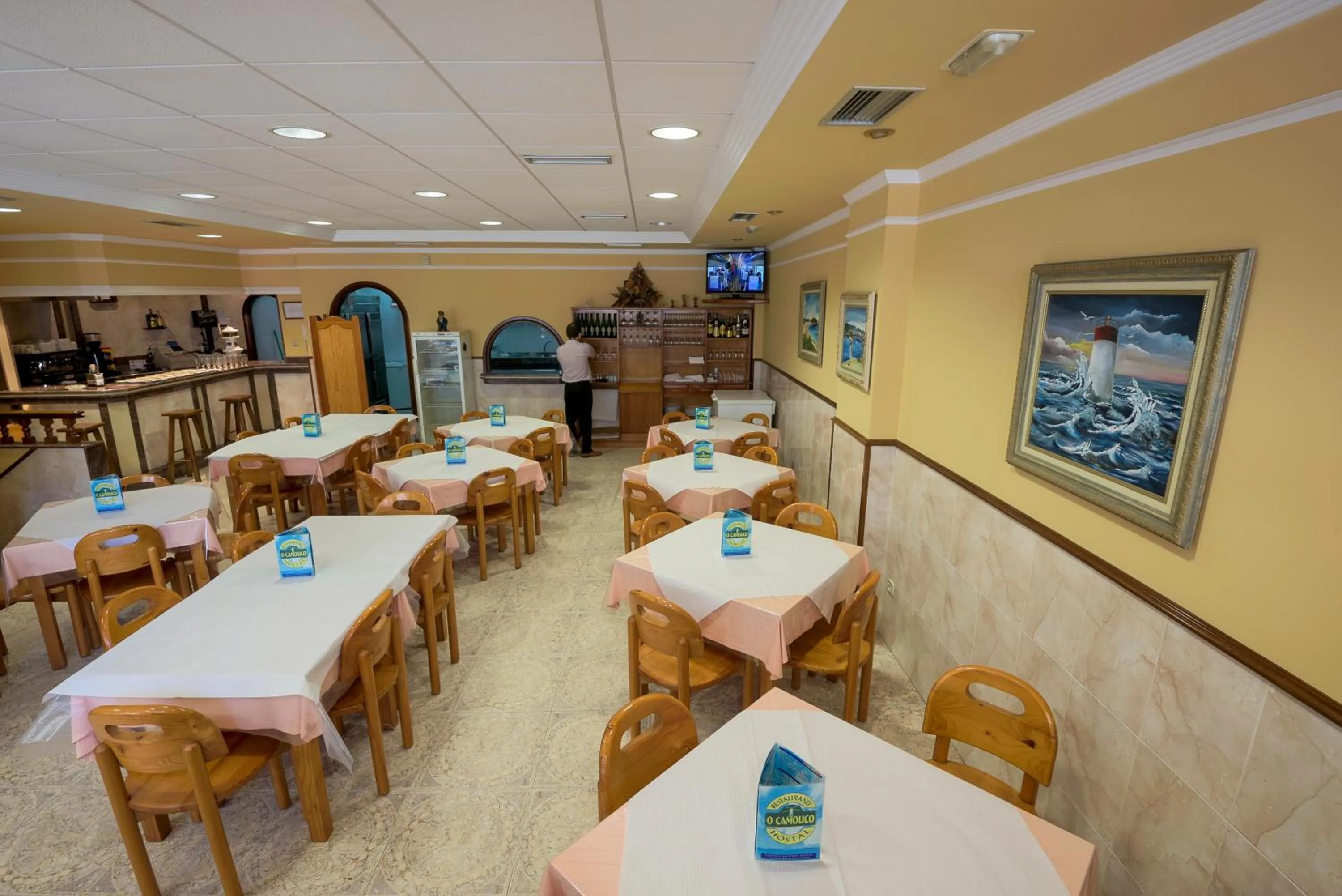 Restaurant/places to eat in Hostal O Camouco