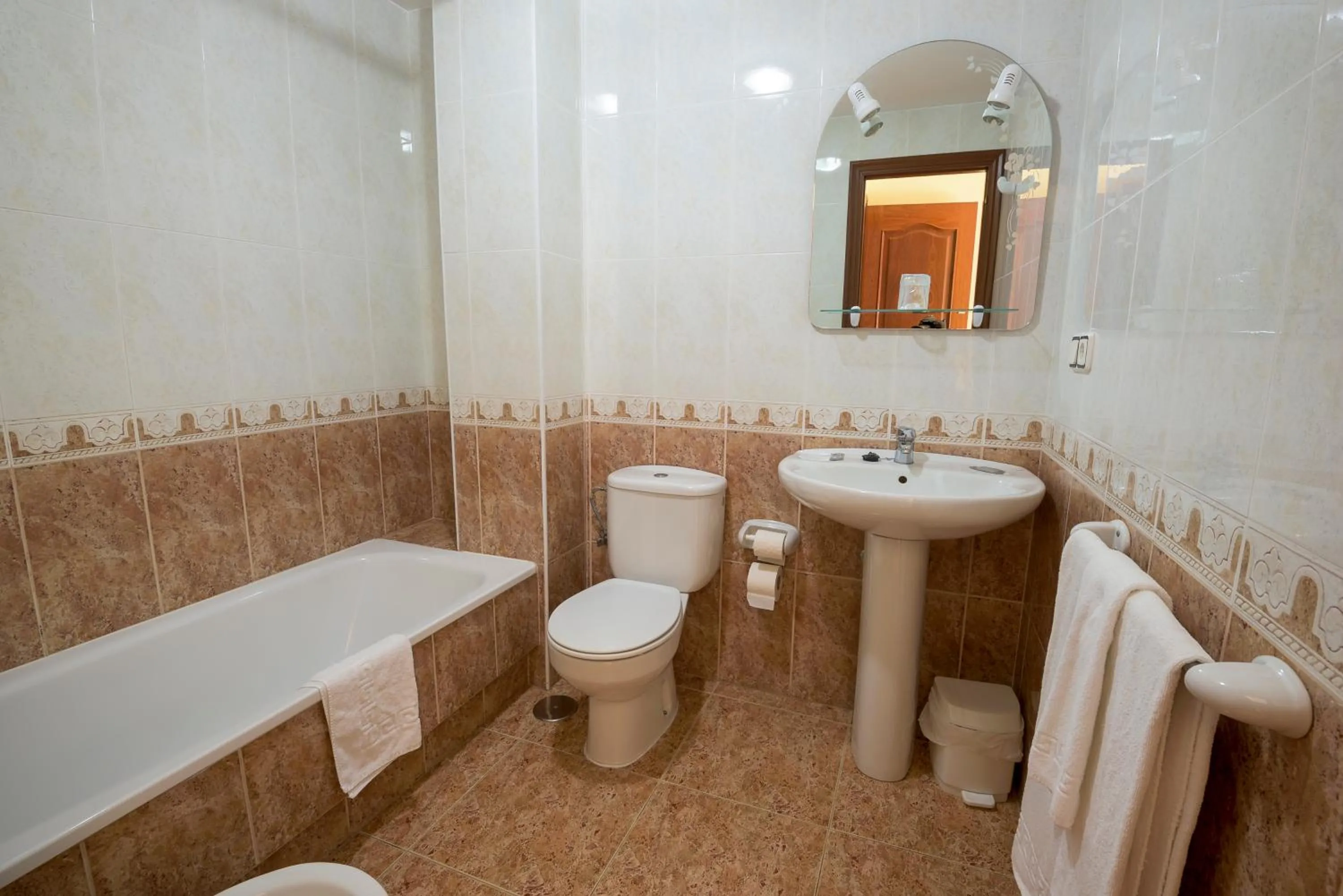 Bathroom in Hostal O Camouco