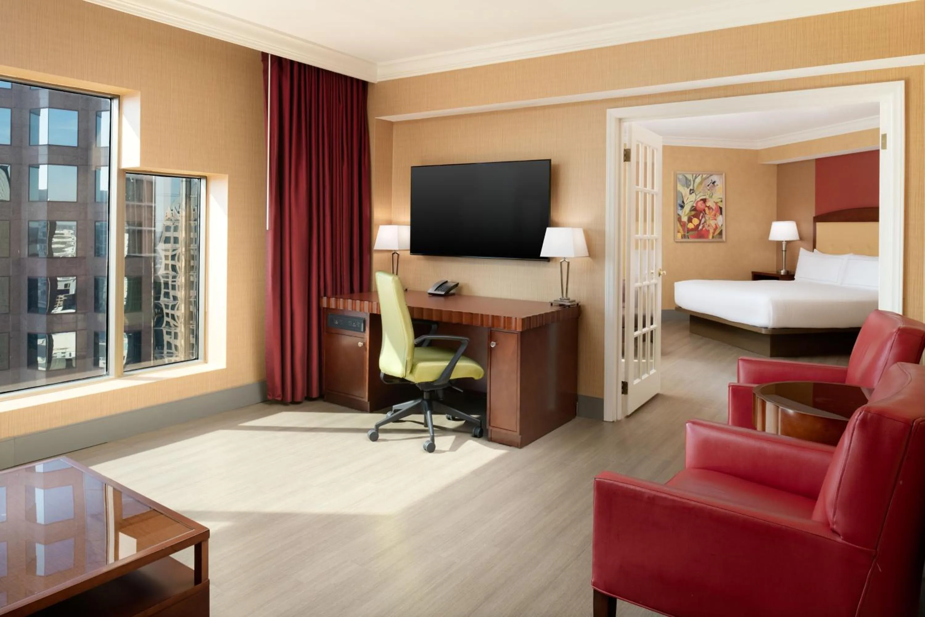 View (from property/room), Bed in Hilton Charlotte Uptown