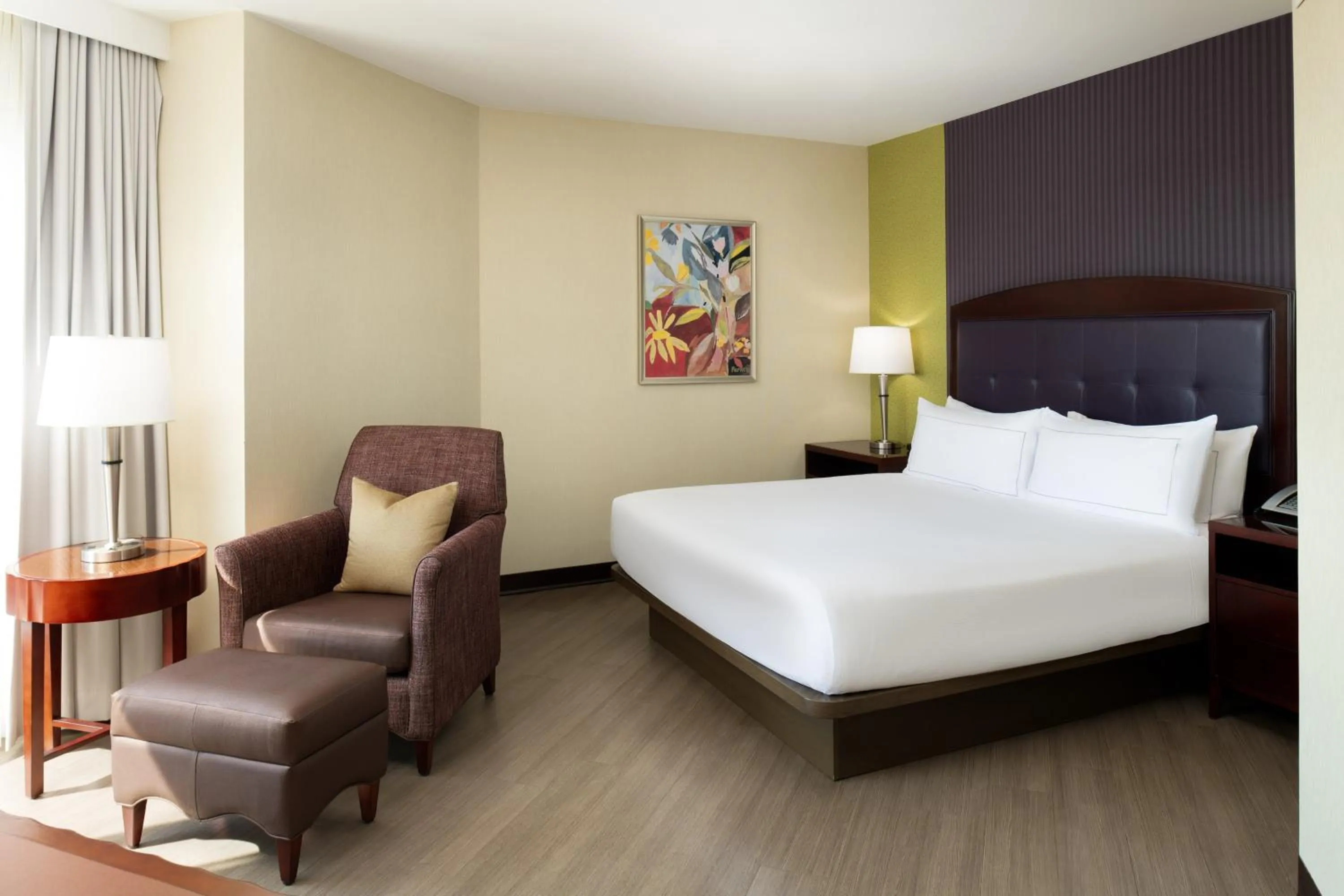 Bedroom, Bed in Hilton Charlotte Uptown