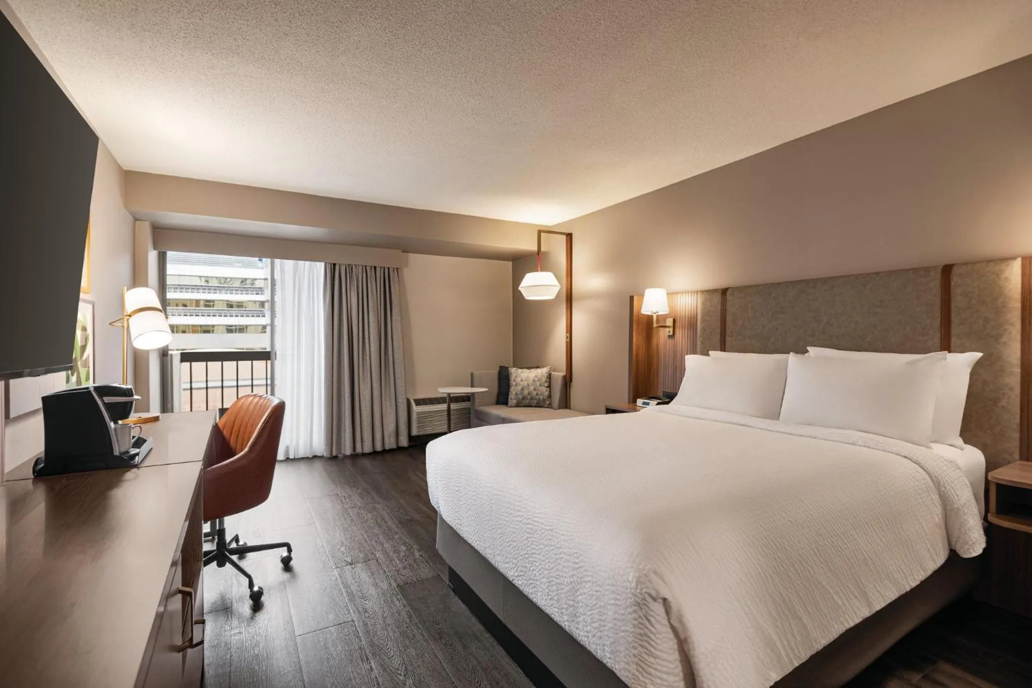 Other, Bed in Holiday Inn & Suites Vancouver Downtown by IHG