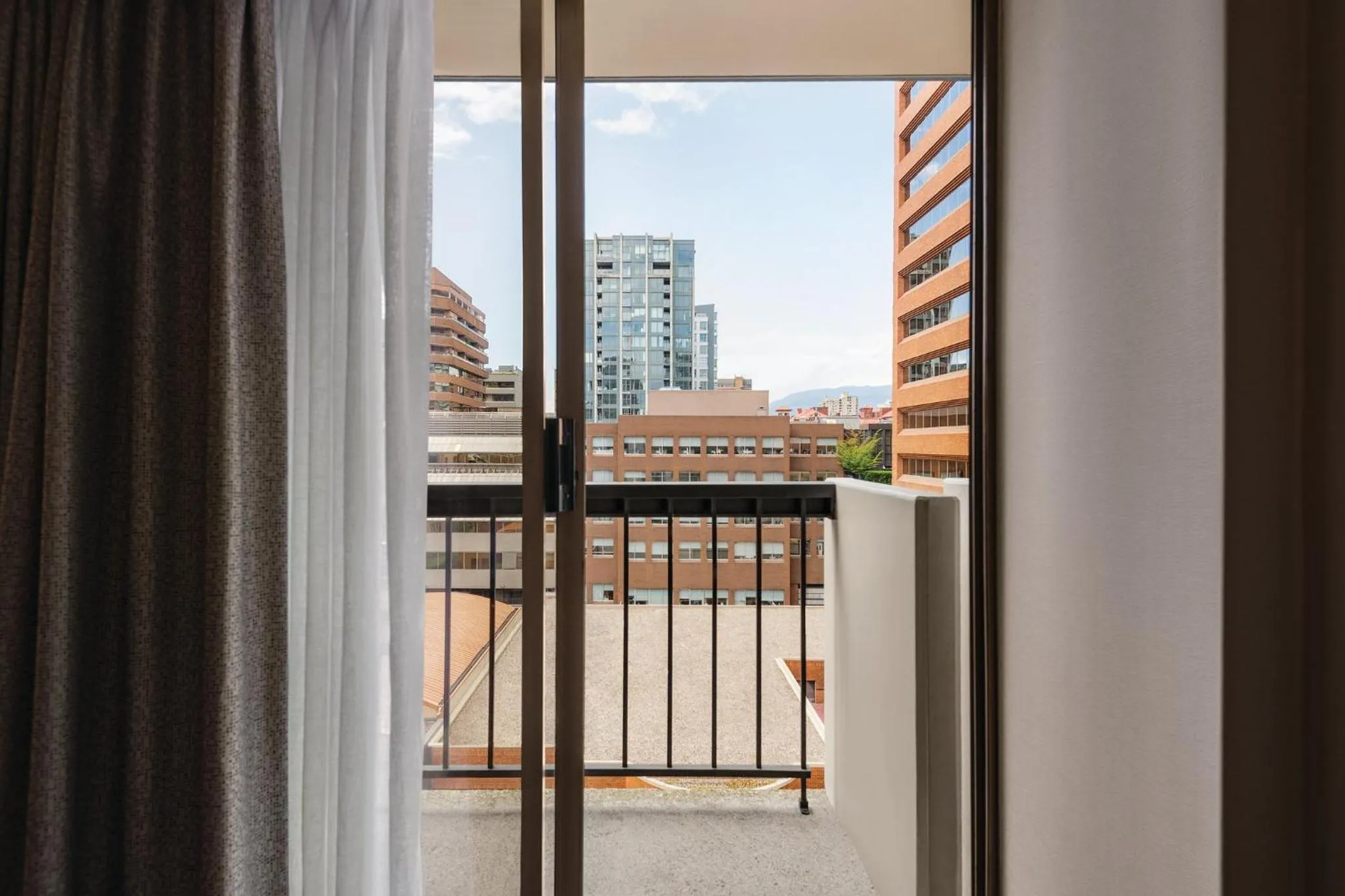 Property building in Holiday Inn & Suites Vancouver Downtown by IHG