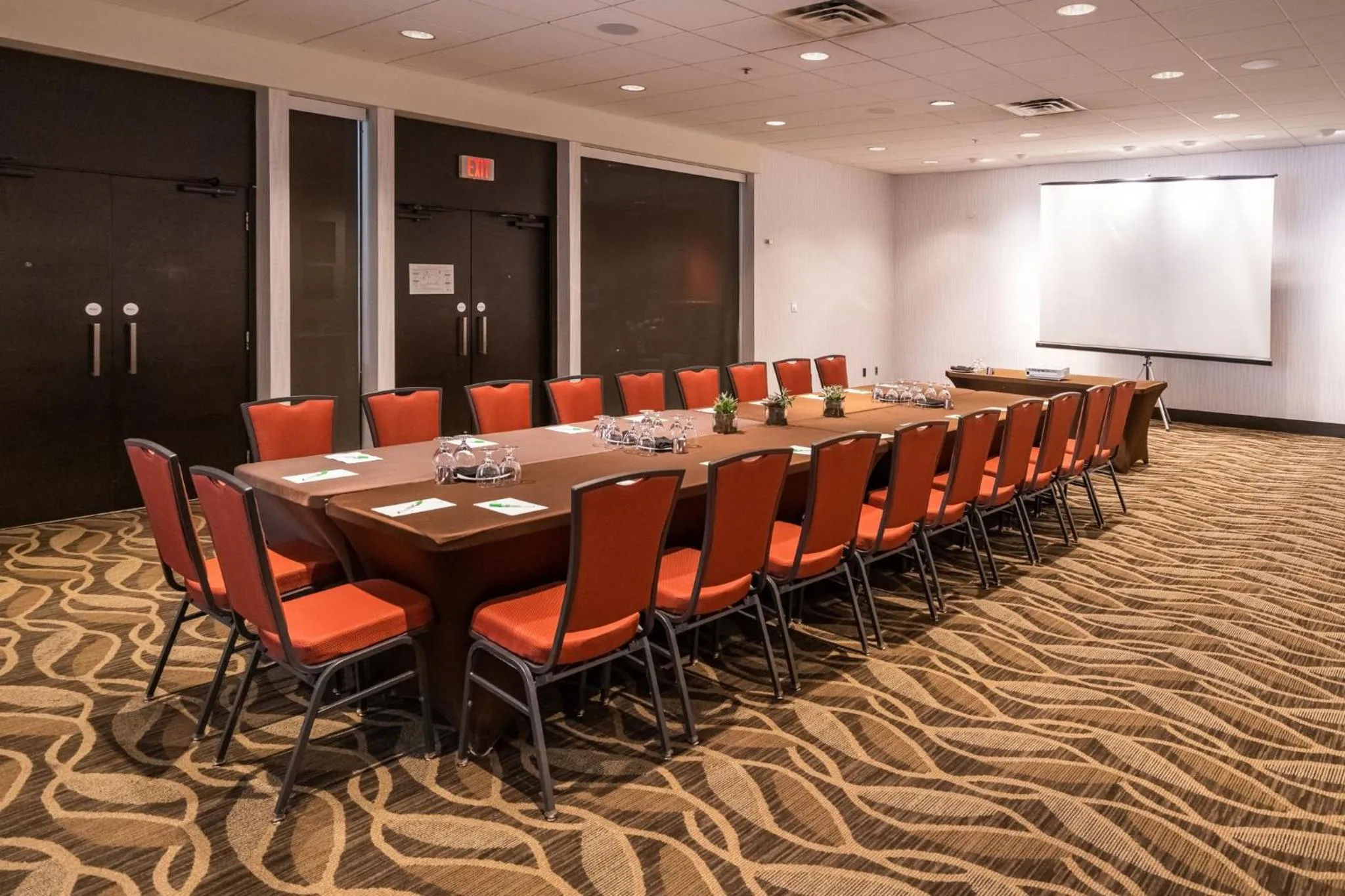 Meeting/conference room in Holiday Inn & Suites Vancouver Downtown by IHG