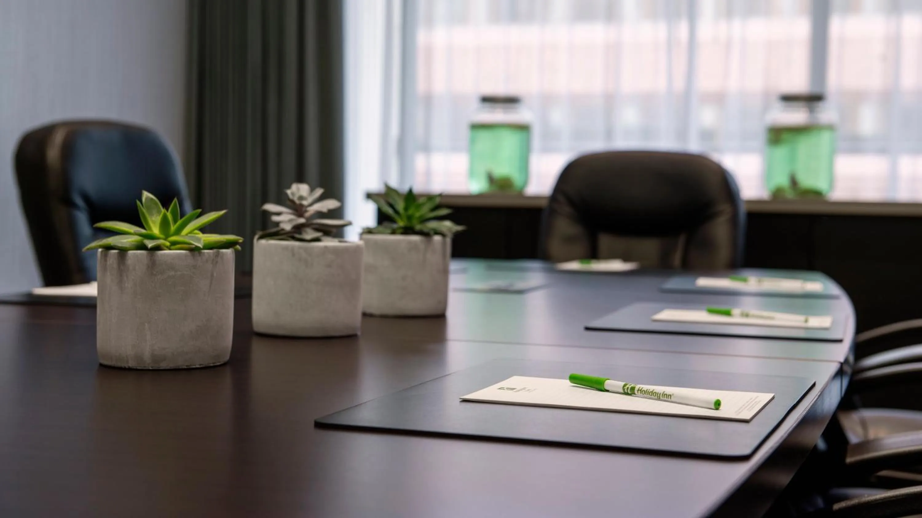 Meeting/conference room in Holiday Inn & Suites Vancouver Downtown by IHG