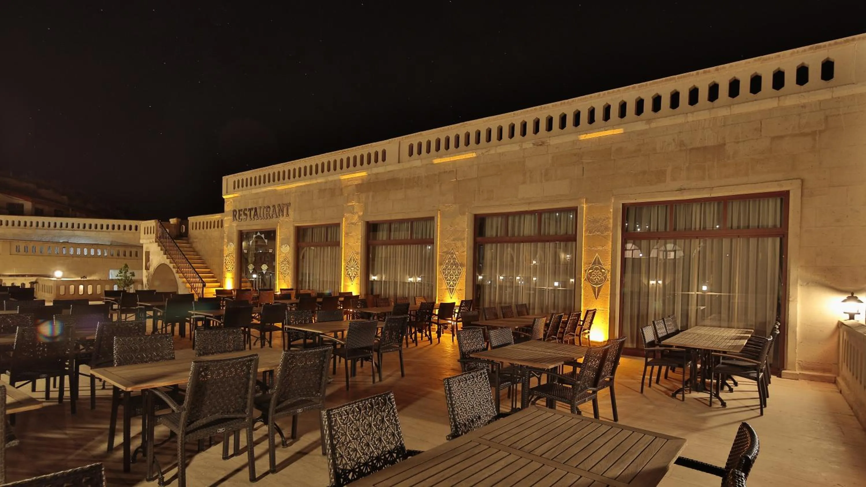 Restaurant/places to eat in Dilek Kaya Otel