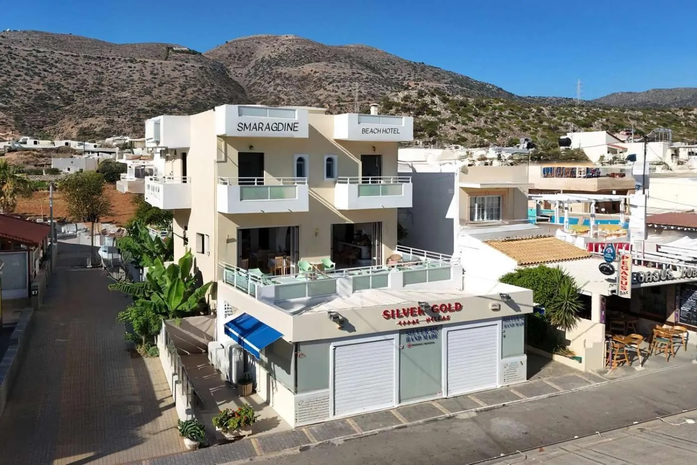 Smaragdine Beach Hotel