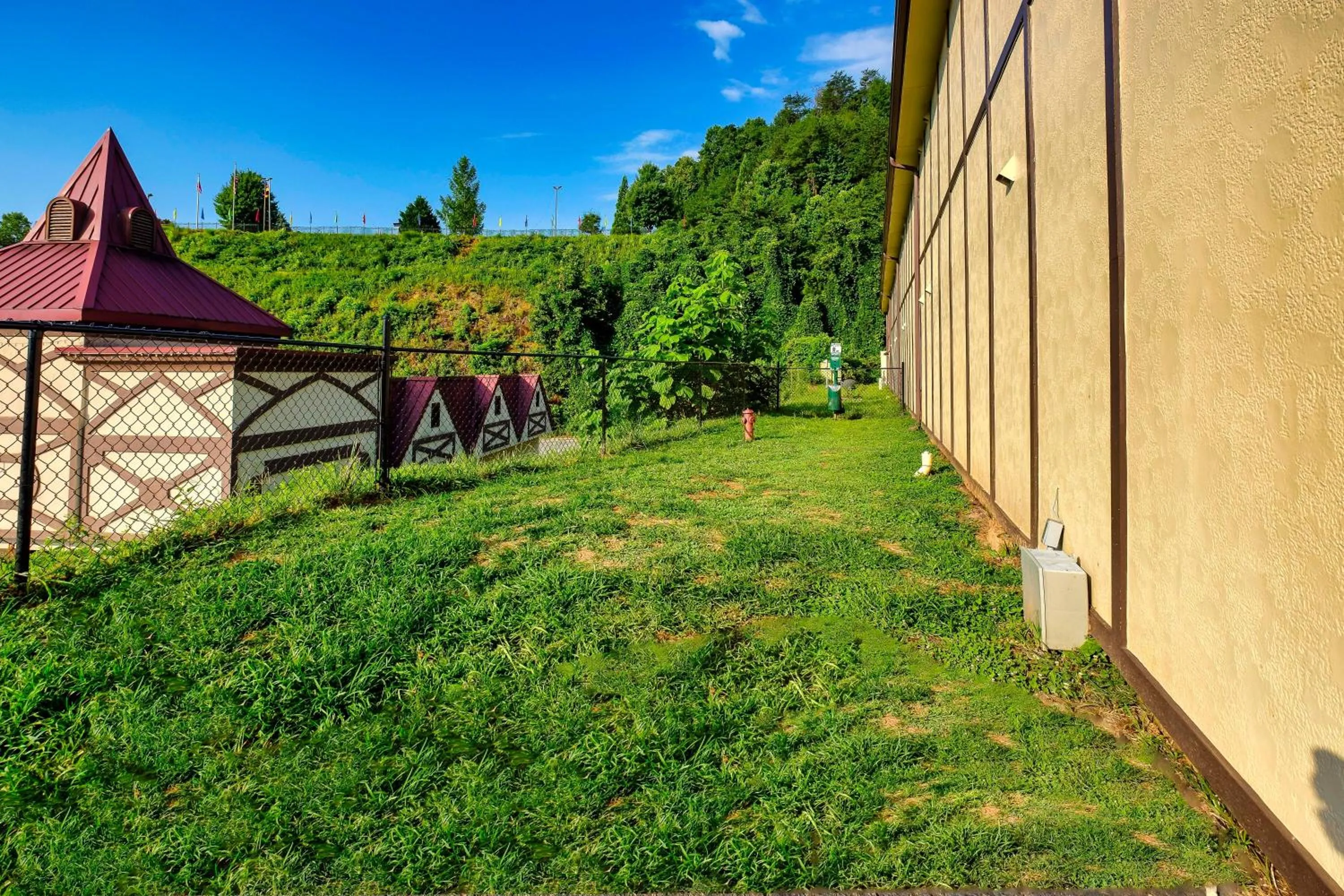 Property building in Red Roof Inn Helen