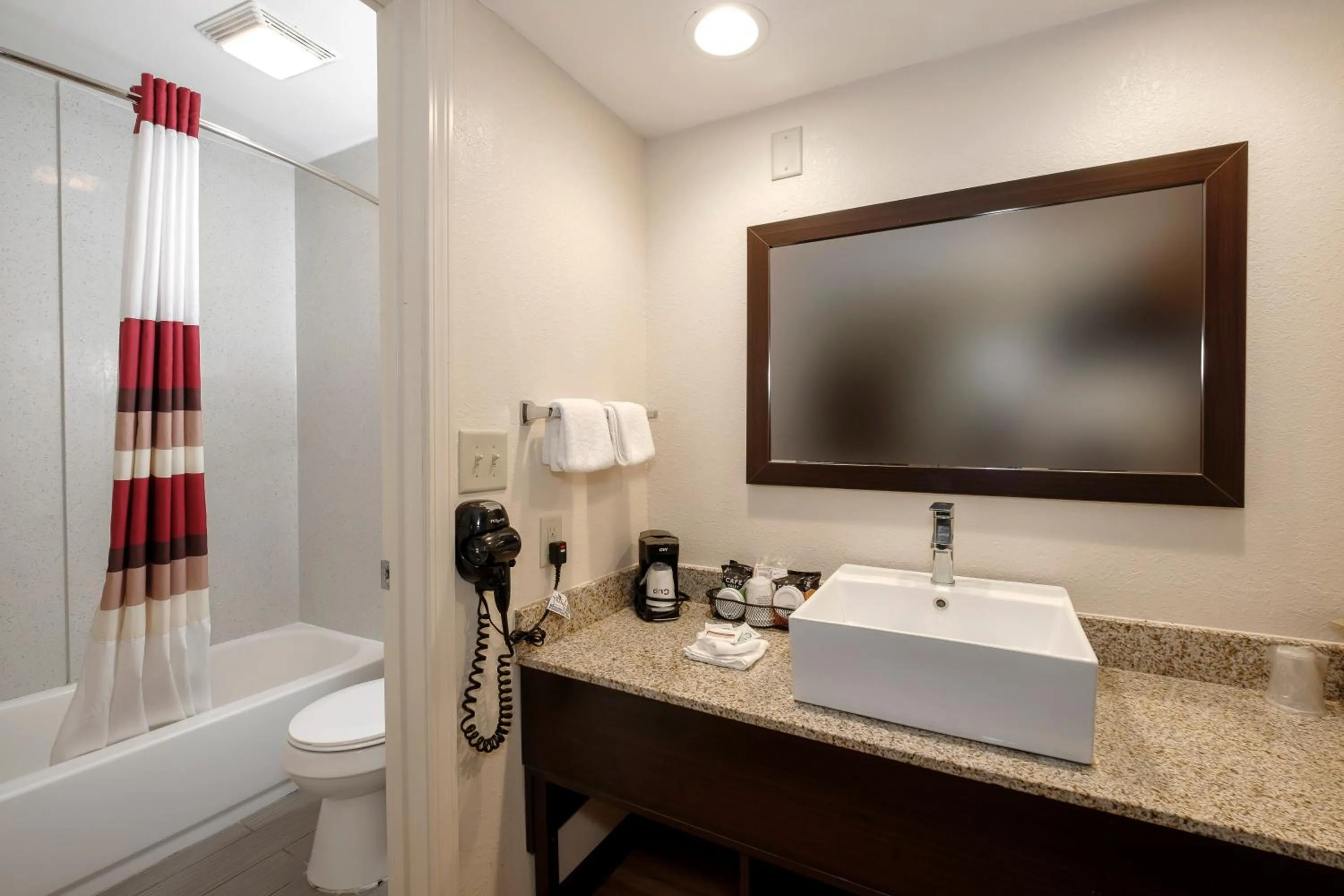 Bathroom in Red Roof Inn Helen